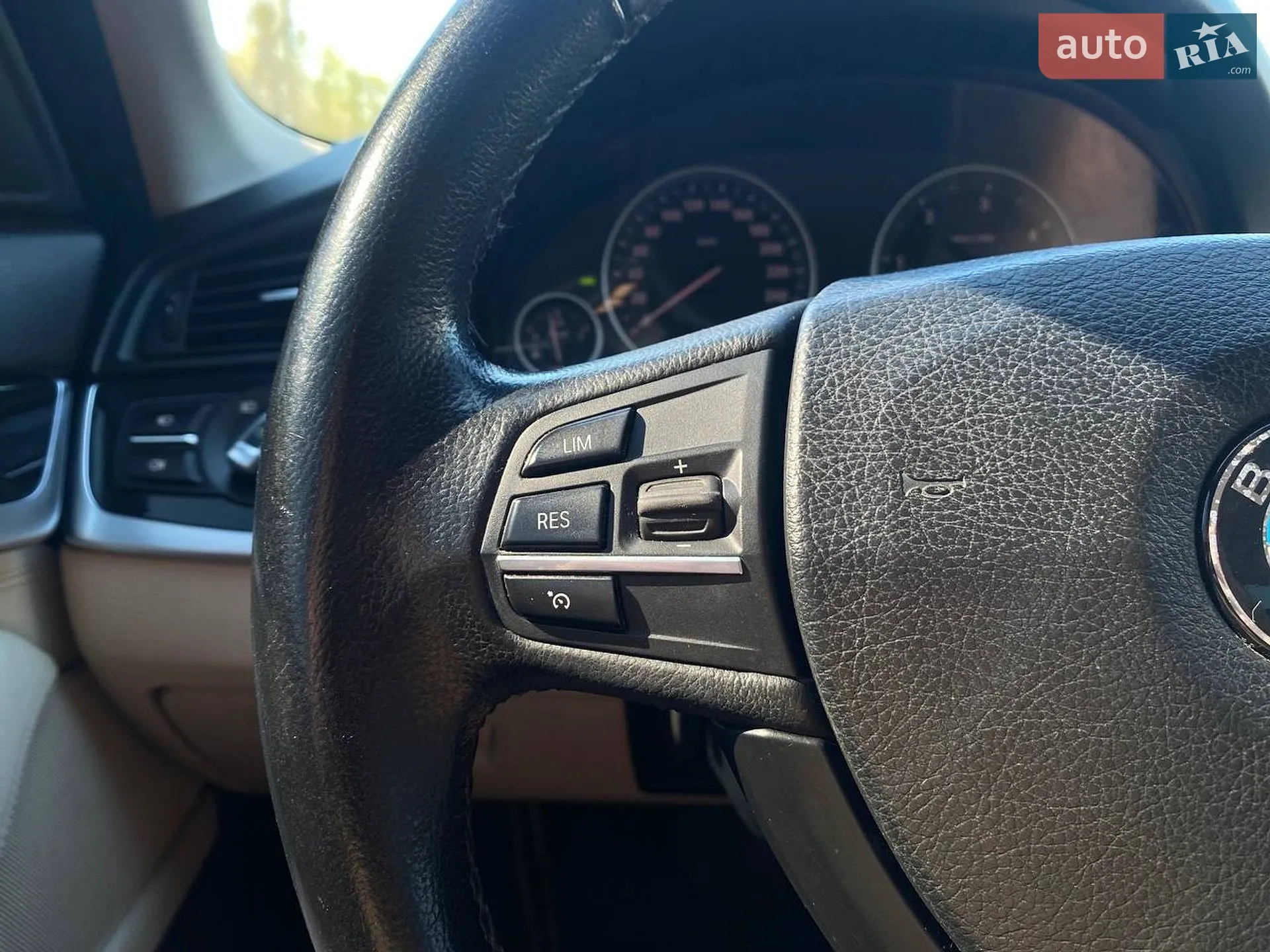 2010 BMW 5er - мініатюра 36