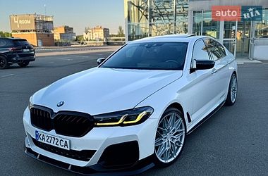 Седан BMW 5 Series 2017 в Киеве