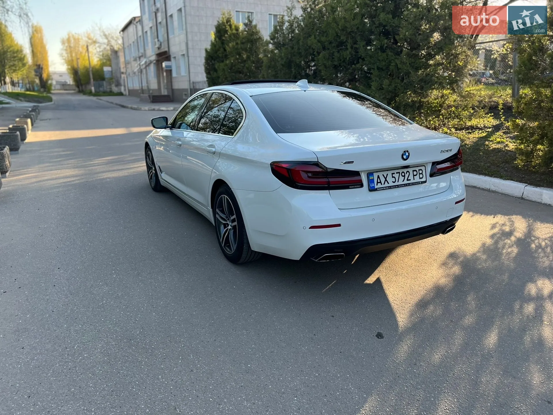 2021 BMW 5er - мініатюра 5