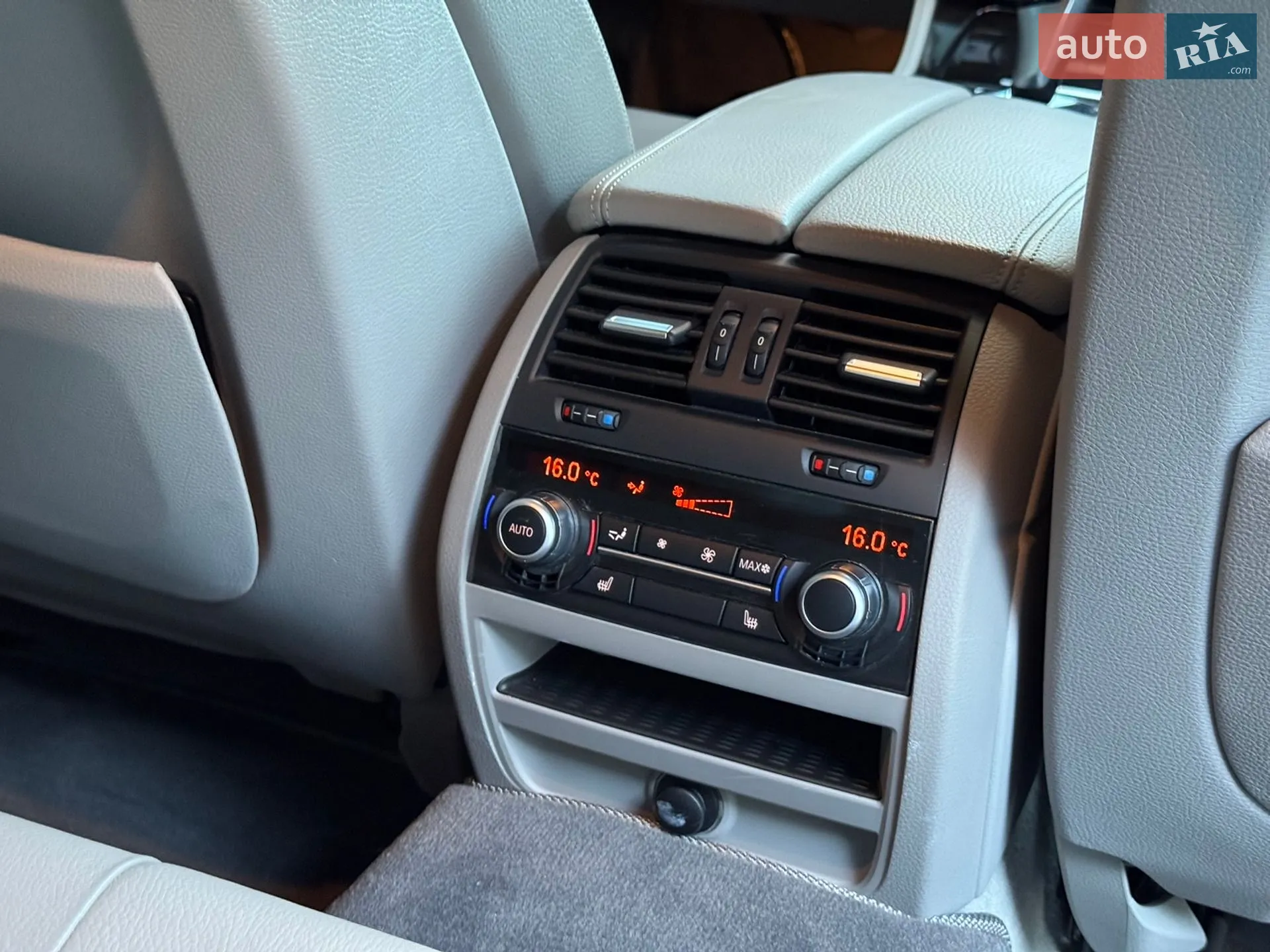 2011 BMW 5er - мініатюра 27