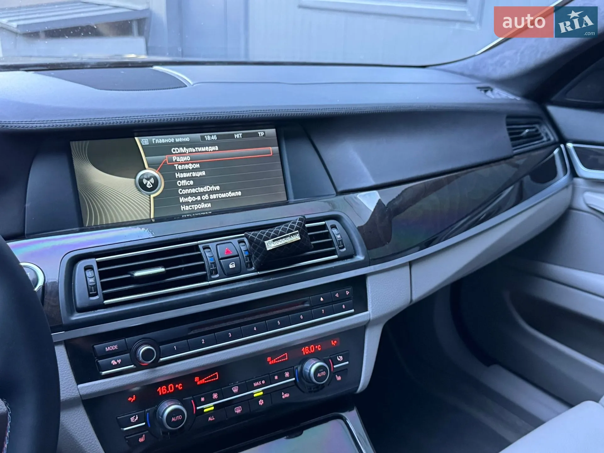 2011 BMW 5er - мініатюра 36
