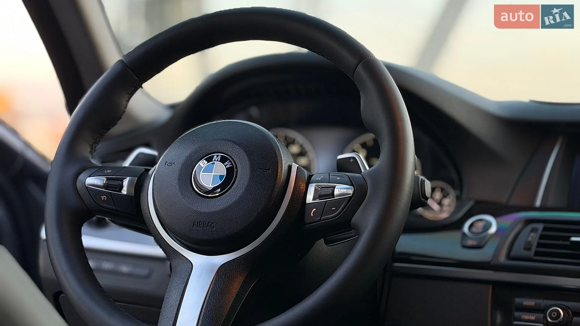 2015 BMW 5er - мініатюра 19
