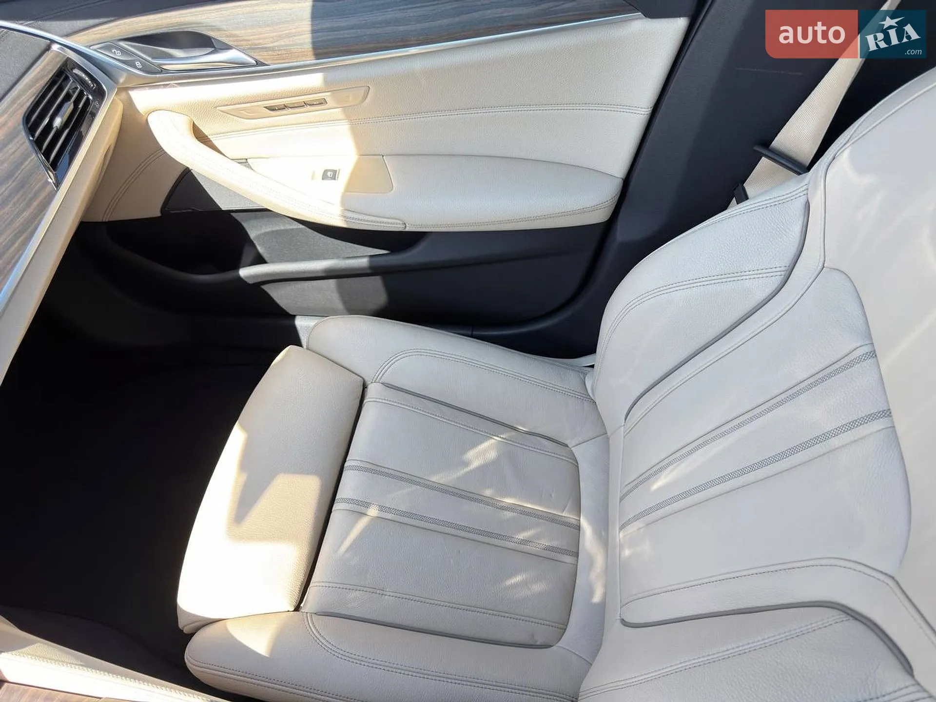 2020 BMW 5er - мініатюра 6