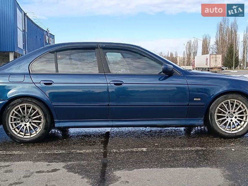 Седан BMW 5 Series 2001 в Кременчуге