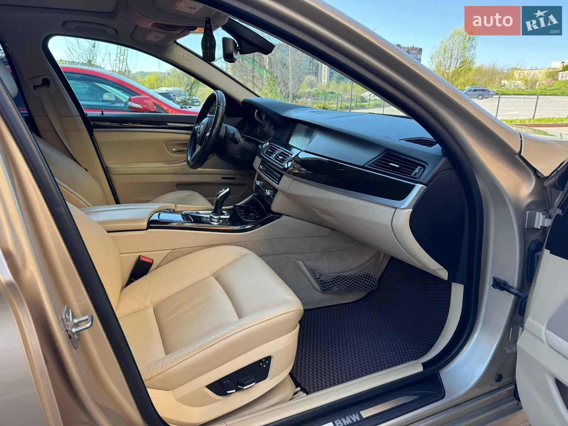 2010 BMW 5er - мініатюра 6