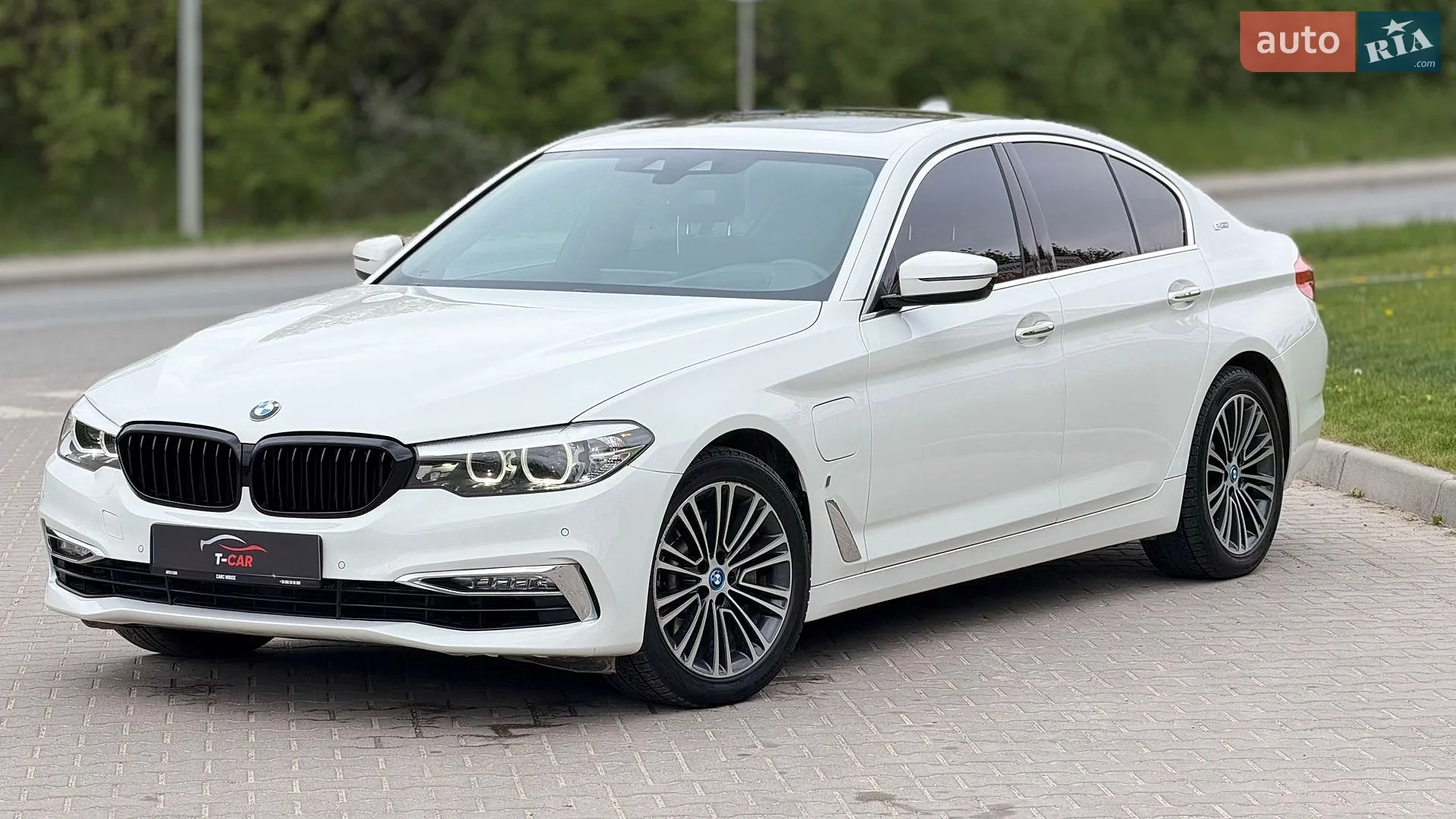 2018 BMW 5er - мініатюра 2