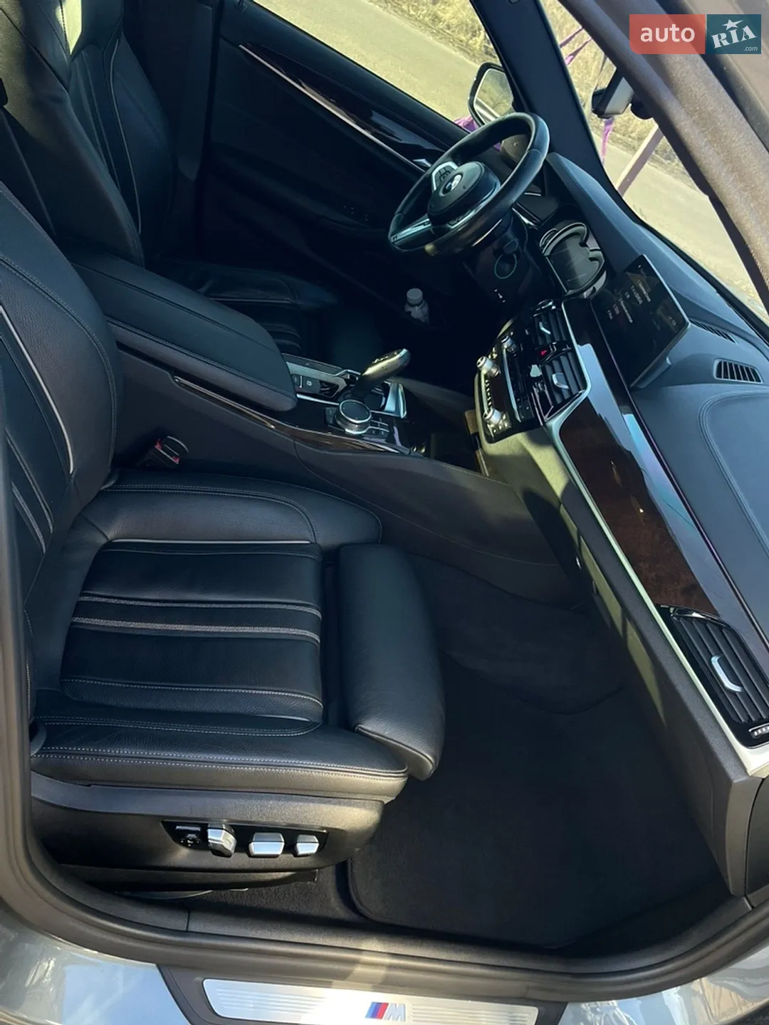 2017 BMW 5er - мініатюра 18