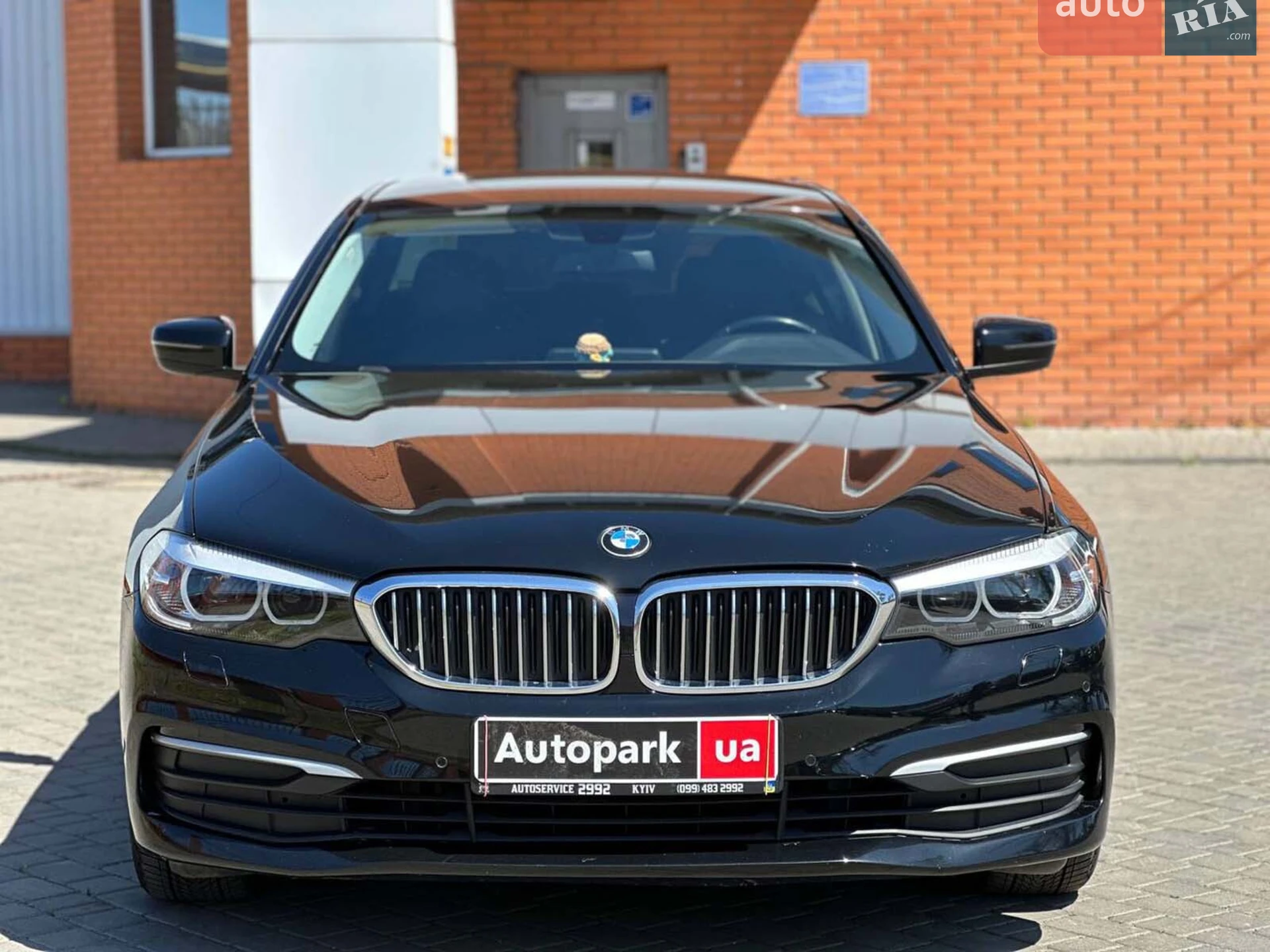 2017 BMW 5er - мініатюра 2