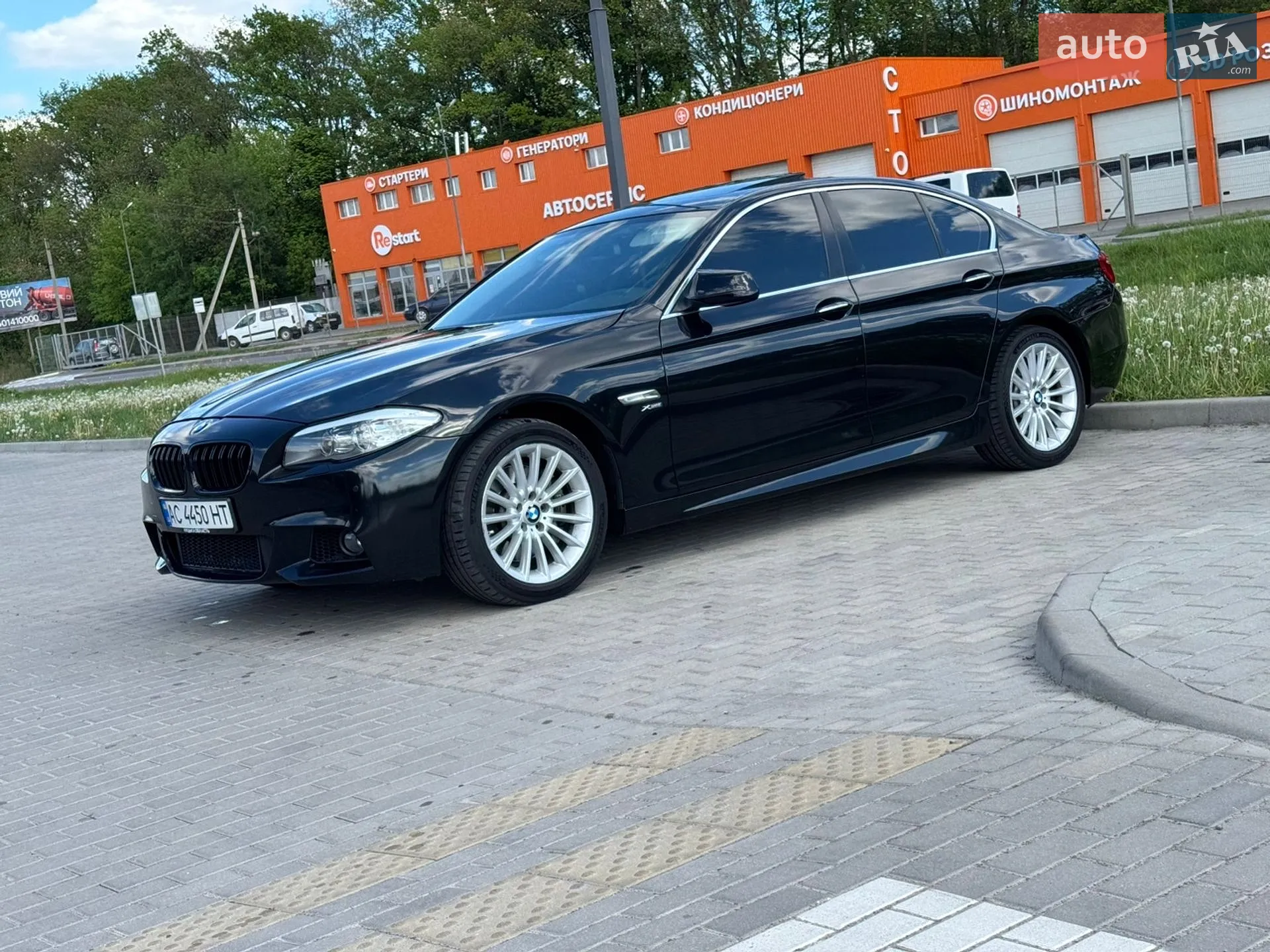 2011 BMW 5er - мініатюра 2