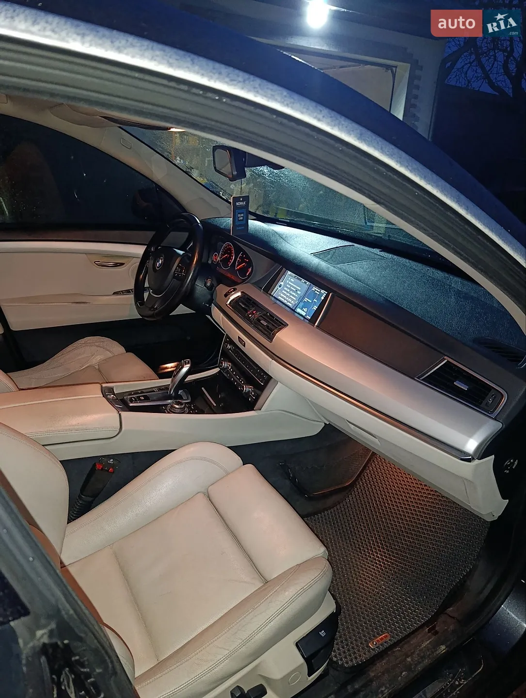 2010 BMW 5er - мініатюра 5