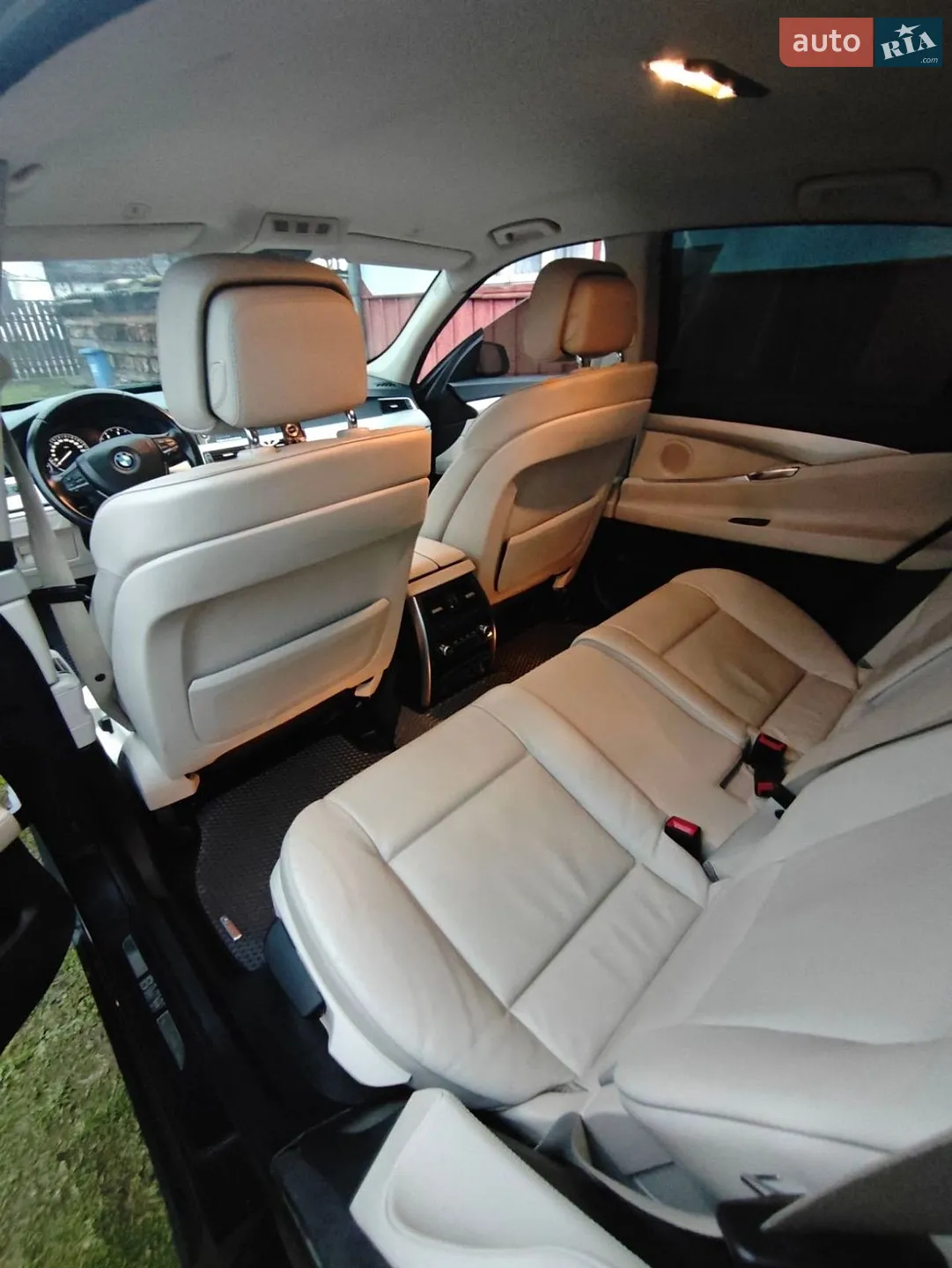 2010 BMW 5er - мініатюра 18