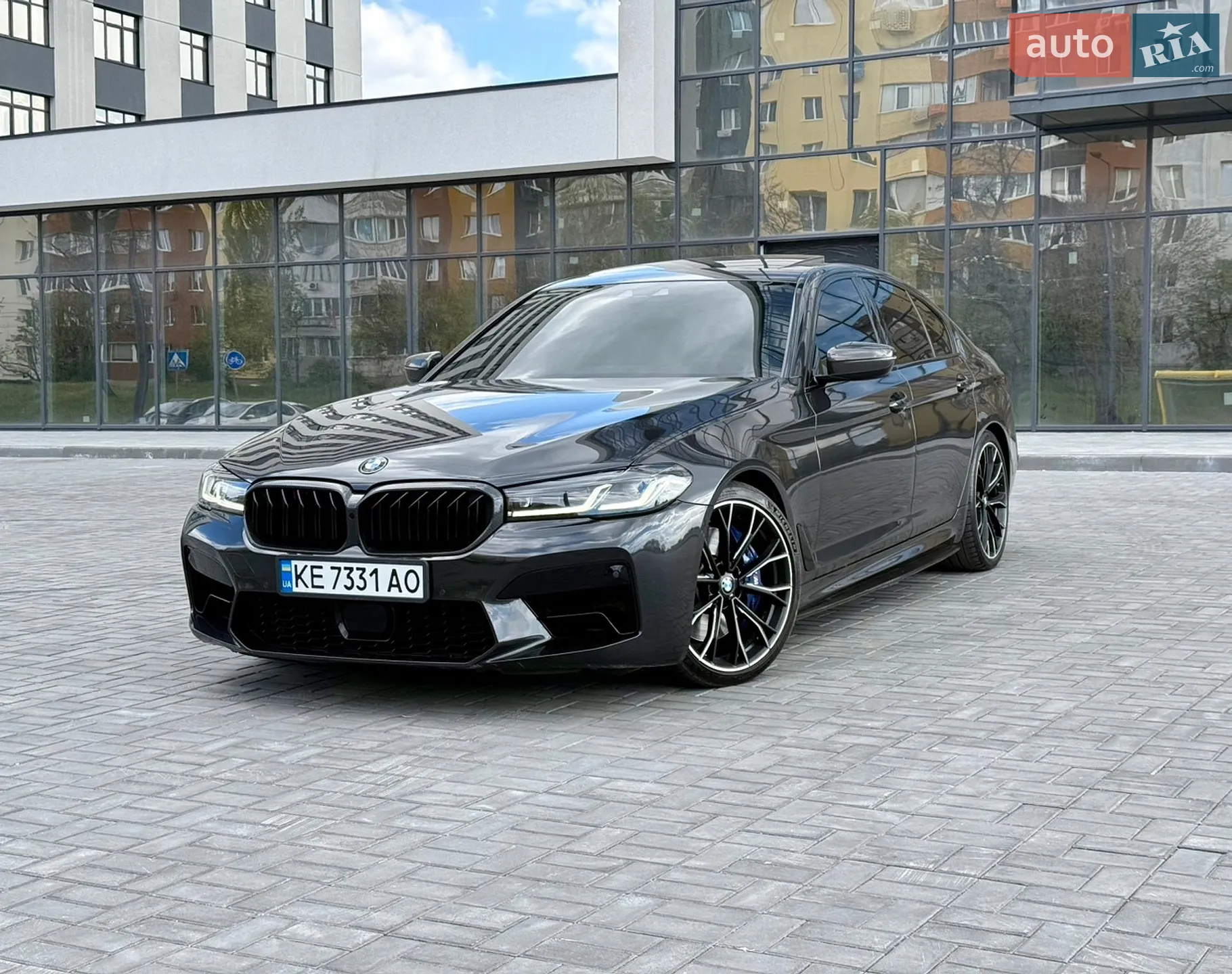 2017 BMW 5er - мініатюра 2