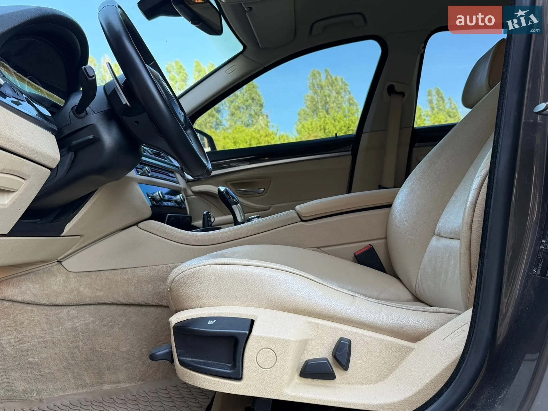 2010 BMW 5er - мініатюра 25