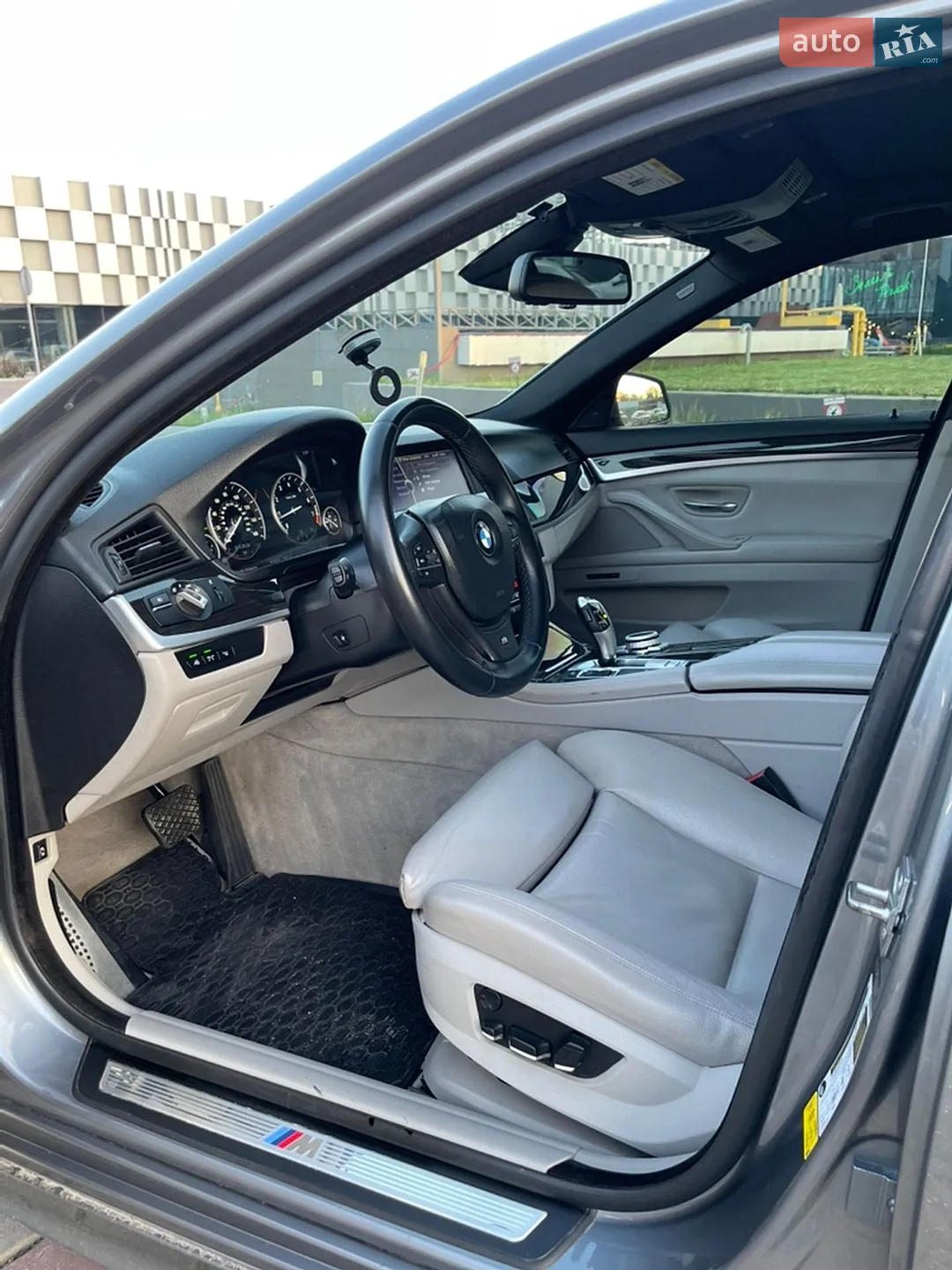 2012 BMW 5er - мініатюра 21