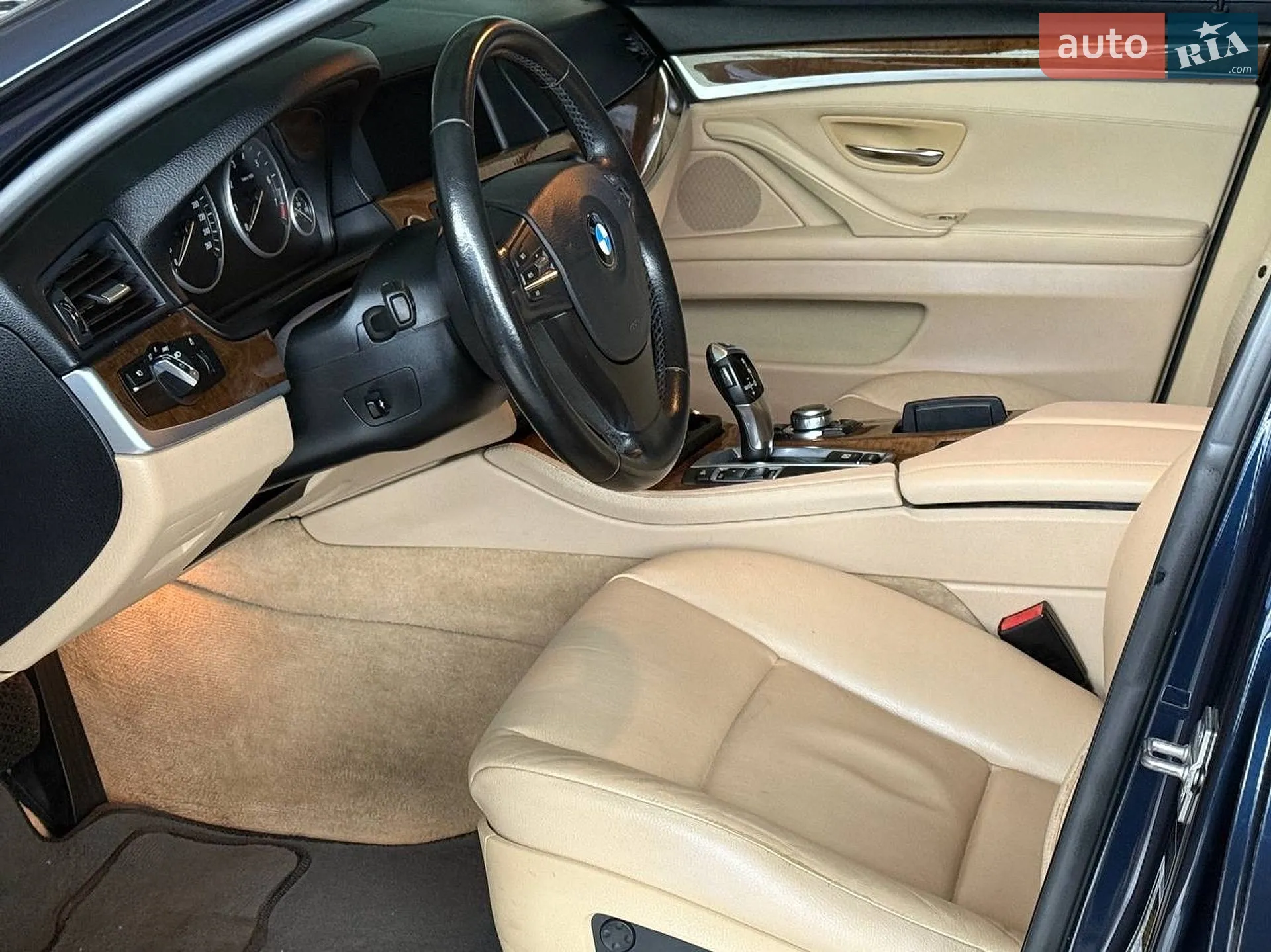 2011 BMW 5er - мініатюра 26