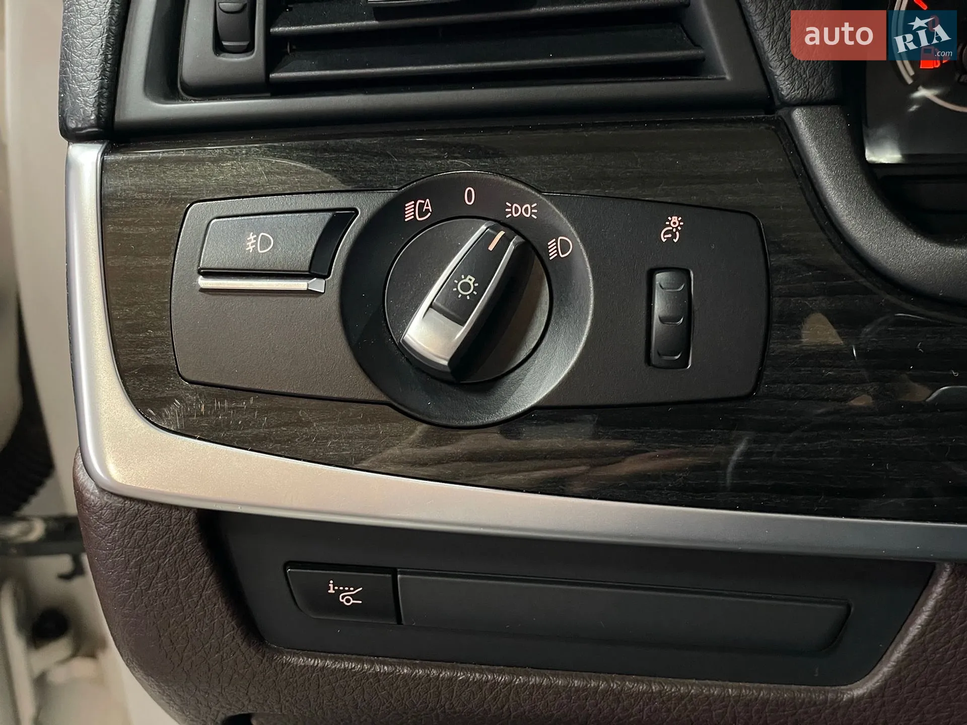2016 BMW 5er - мініатюра 15