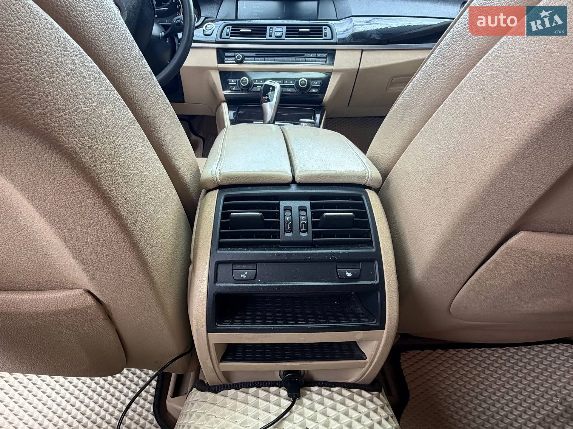 2011 BMW 5er - мініатюра 23
