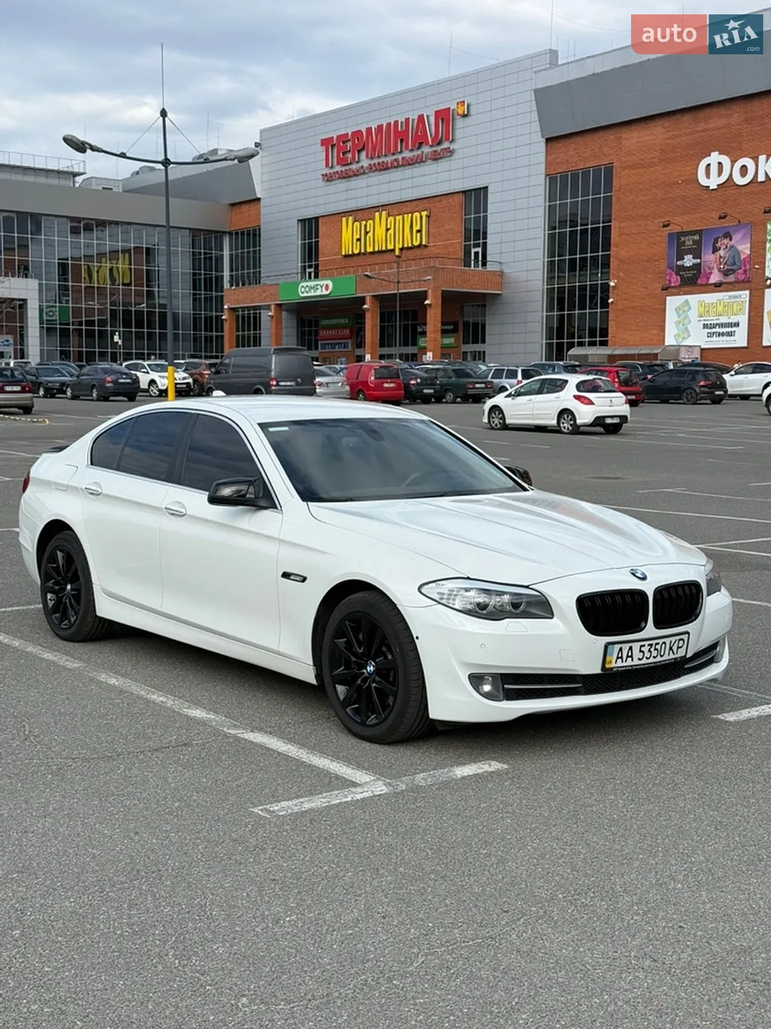 2011 BMW 5er - мініатюра 2