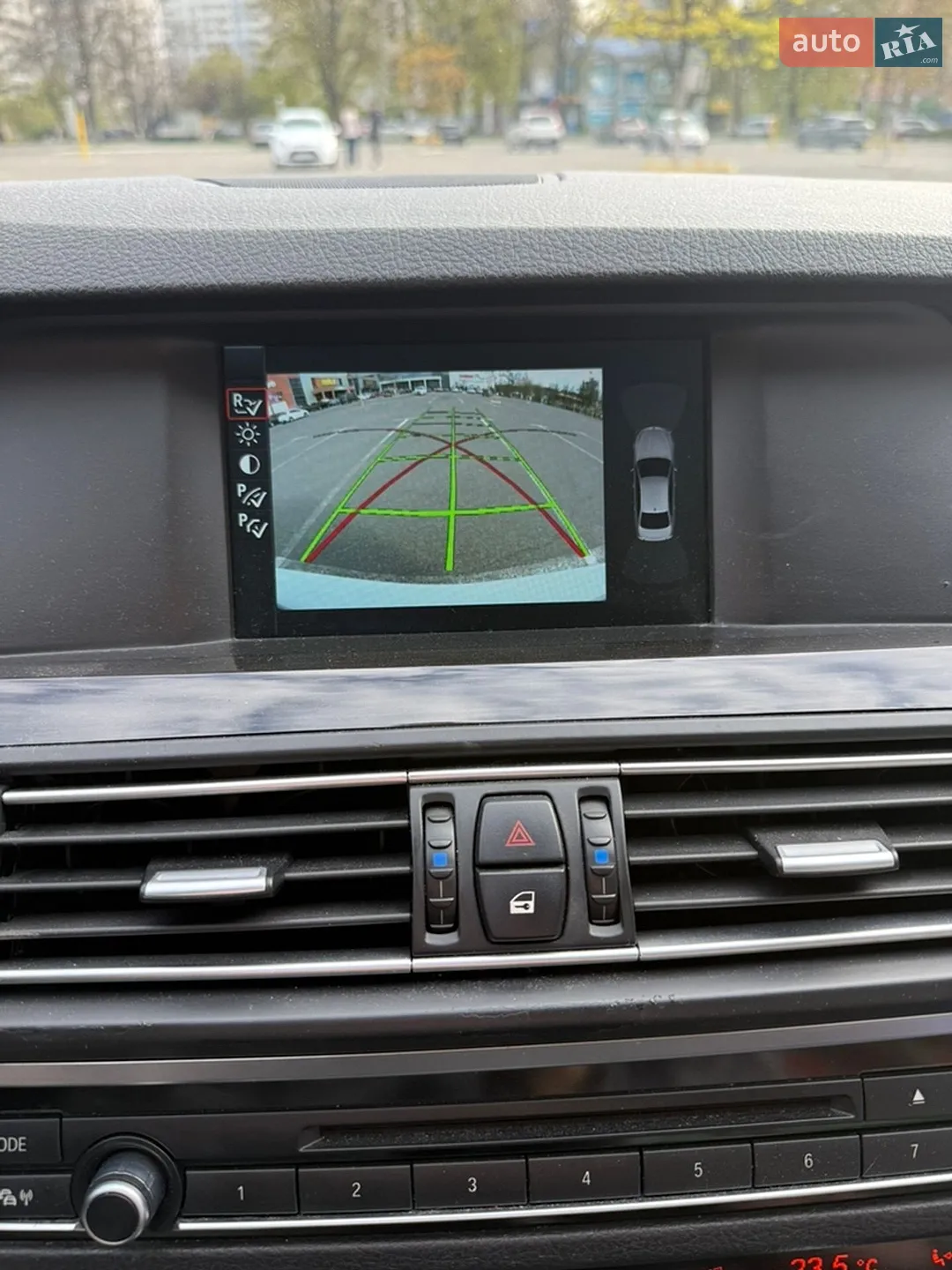2011 BMW 5er - мініатюра 26