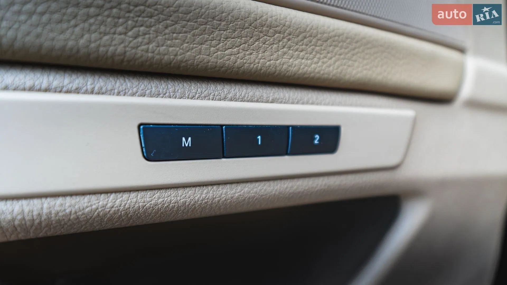 2013 BMW 5er - мініатюра 32