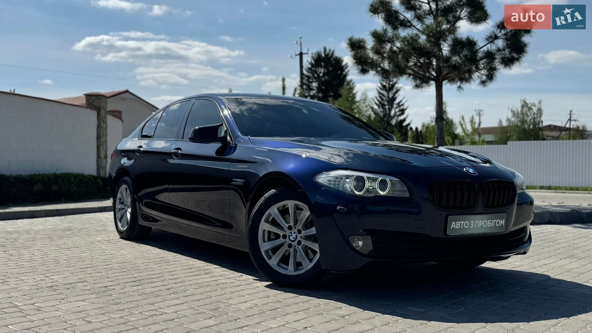 2011 BMW 5er - мініатюра 2