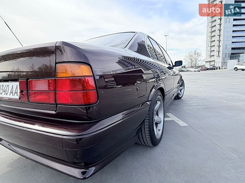 Седан BMW 5 Series 1994 в Киеве