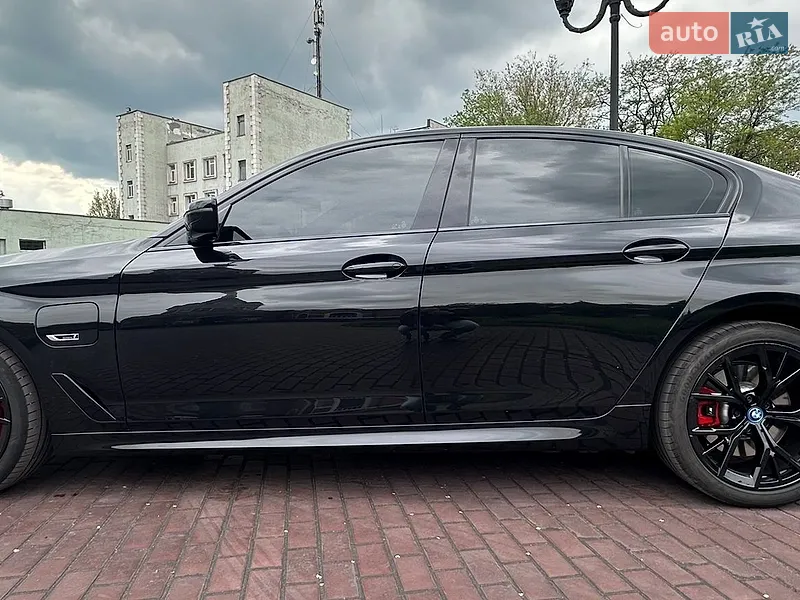 BMW 5 Series 2022 VIN WBA13AG08PCM36169 фото оголошення 12 з 102