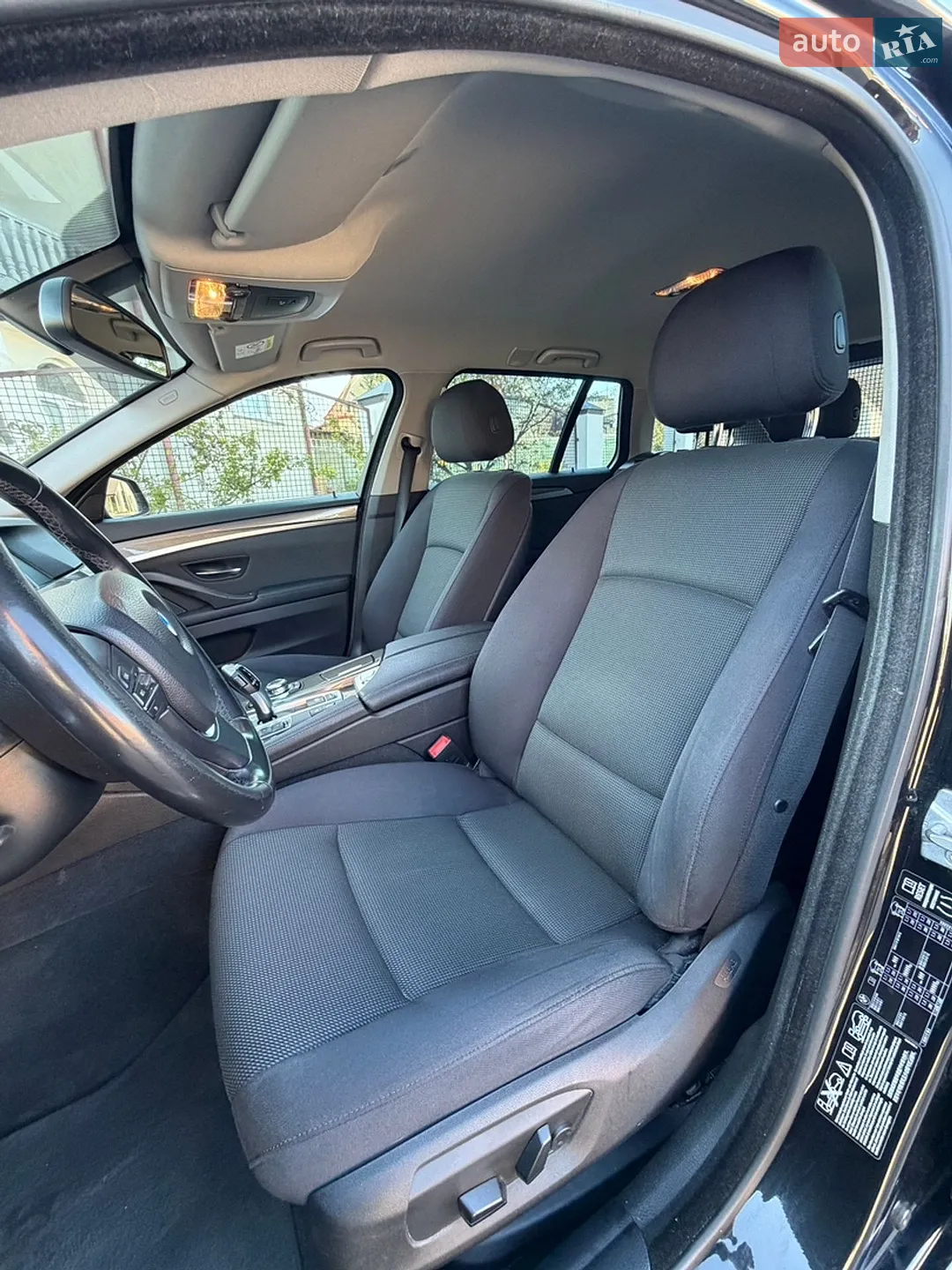 2014 BMW 5er - мініатюра 9