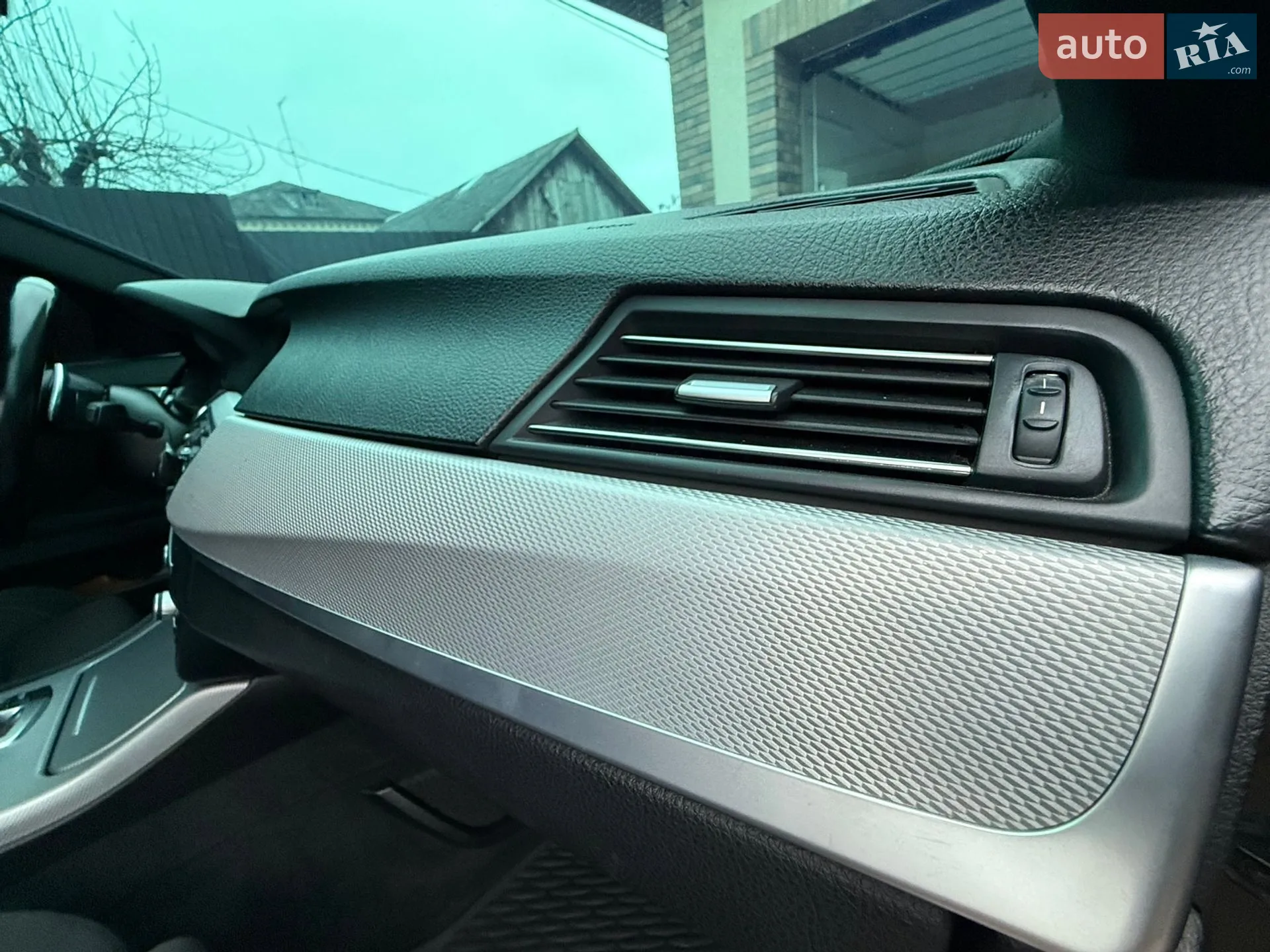 2012 BMW 5er - мініатюра 18