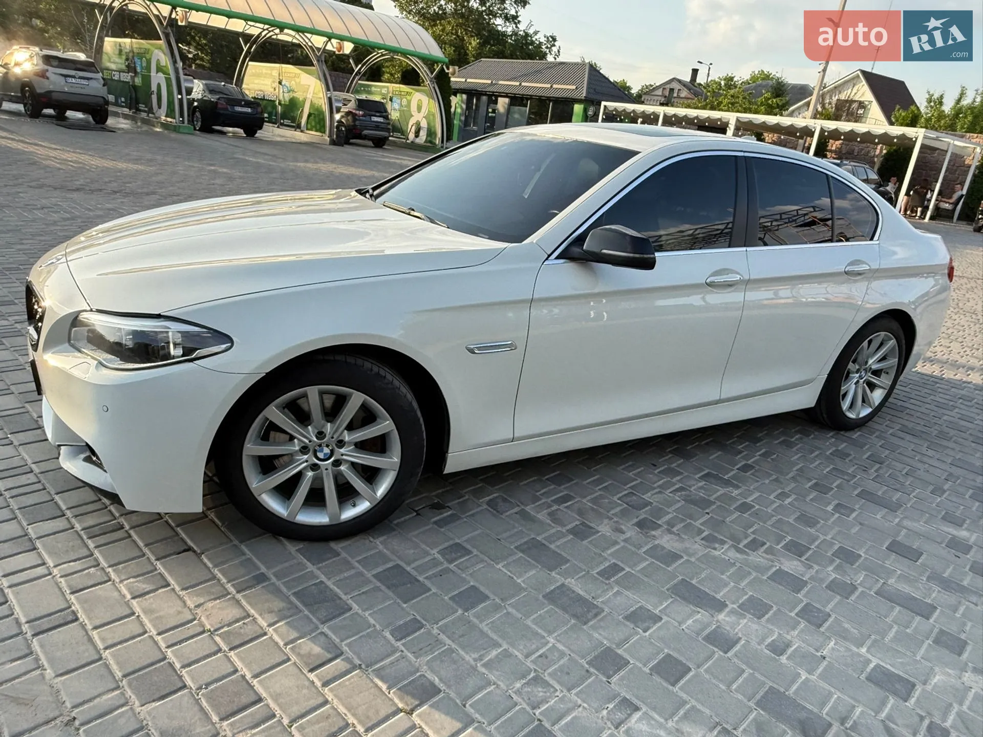 2013 BMW 5er - мініатюра 2
