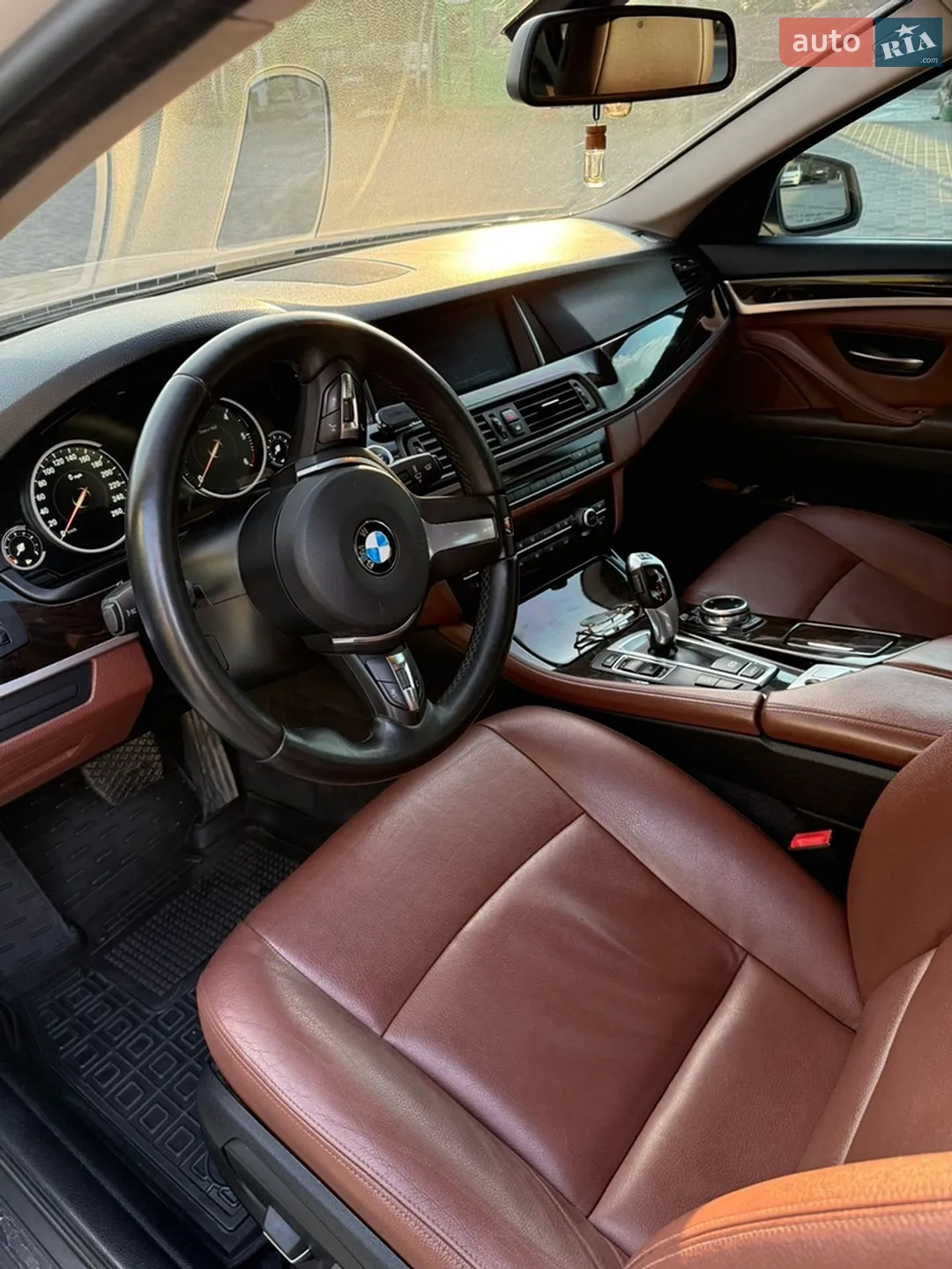 2013 BMW 5er - мініатюра 11