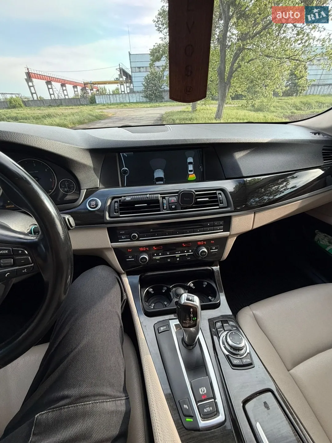 2010 BMW 5er - мініатюра 19