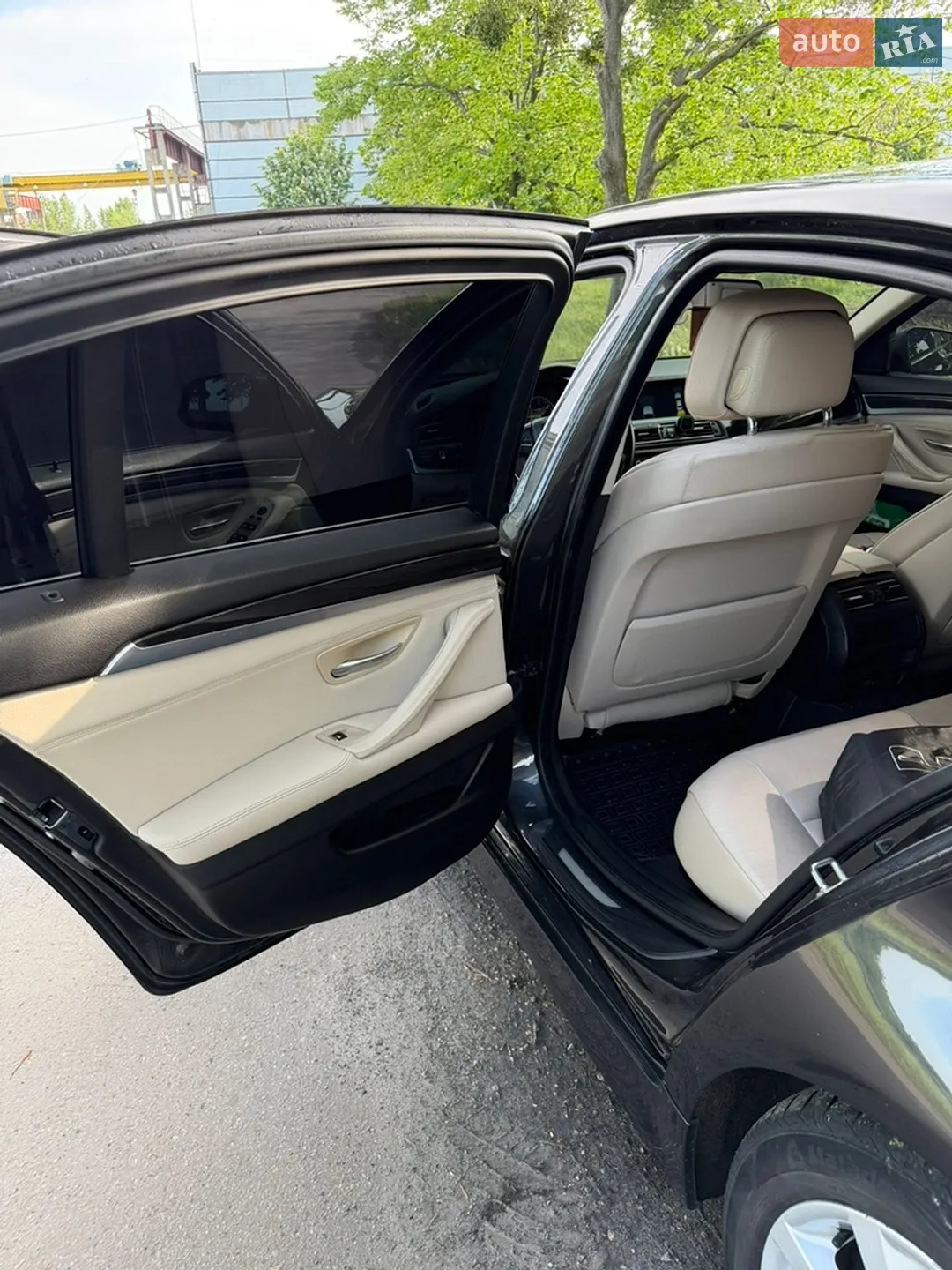 2010 BMW 5er - мініатюра 21