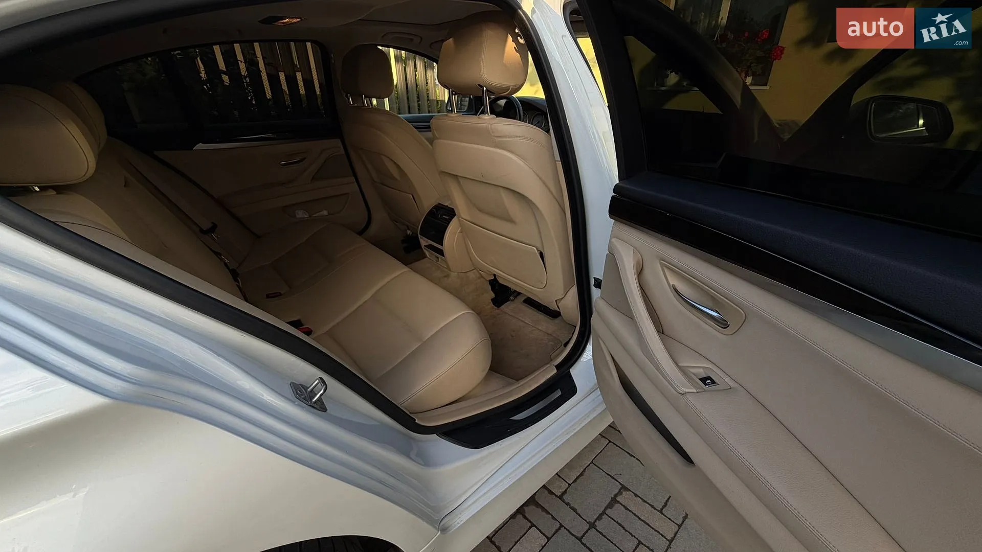 2013 BMW 5er - мініатюра 13