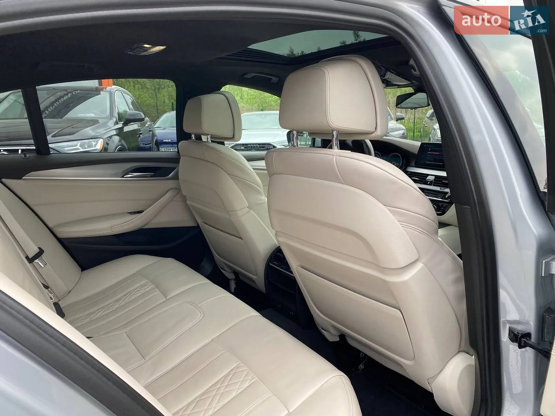 2017 BMW 5er - мініатюра 31