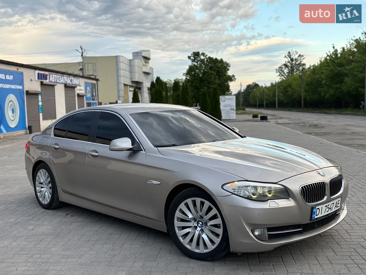 2010 BMW 5er - мініатюра 22