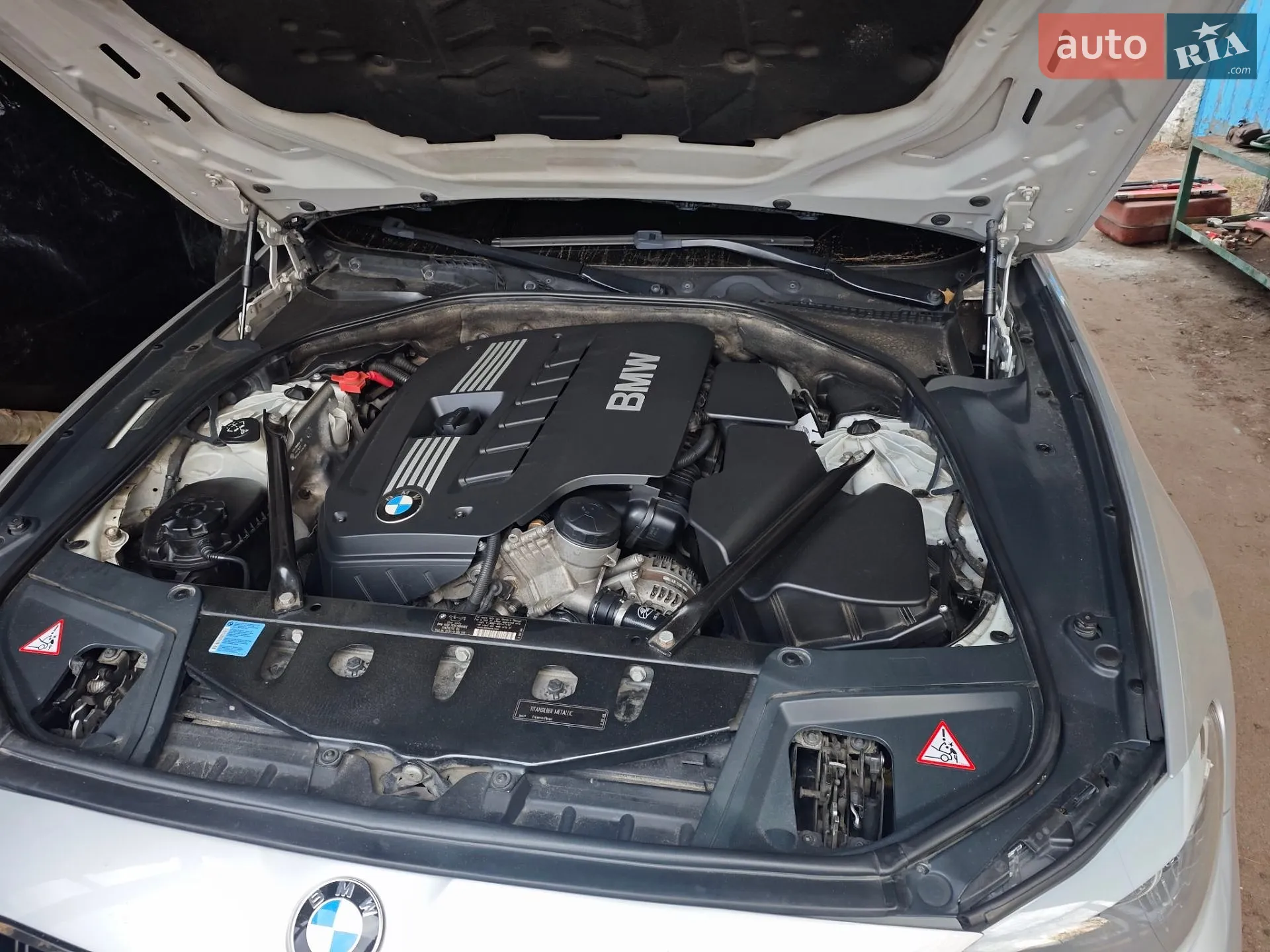 2010 BMW 5er - мініатюра 18