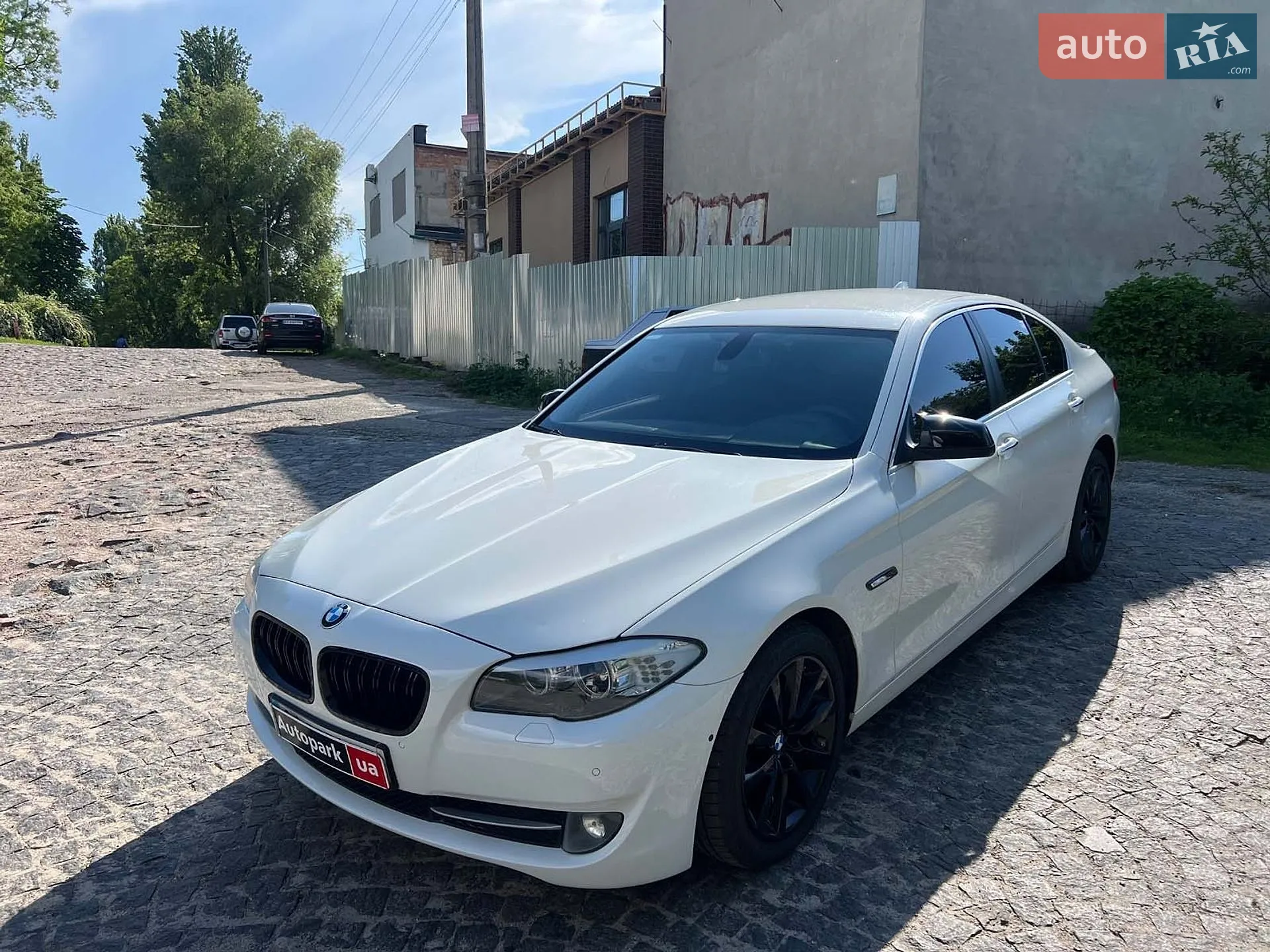 2011 BMW 5er - фото 1