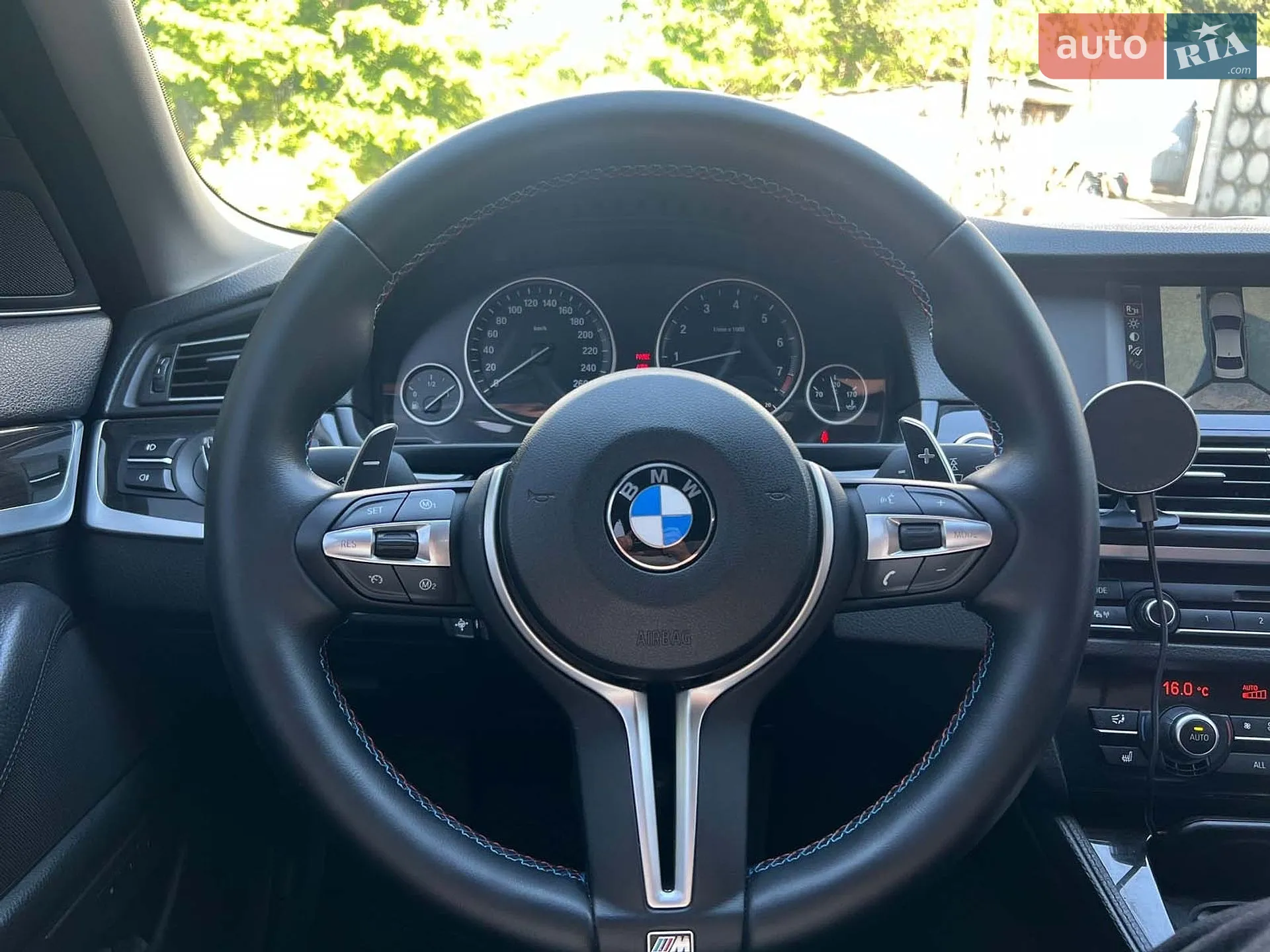 2011 BMW 5er - мініатюра 13