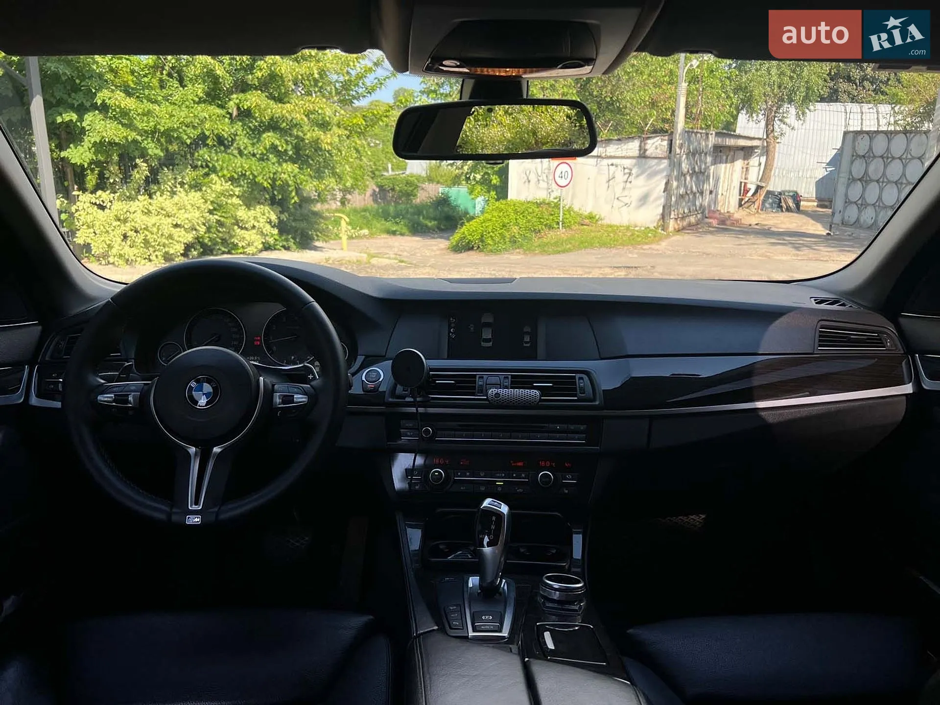 2011 BMW 5er - мініатюра 19