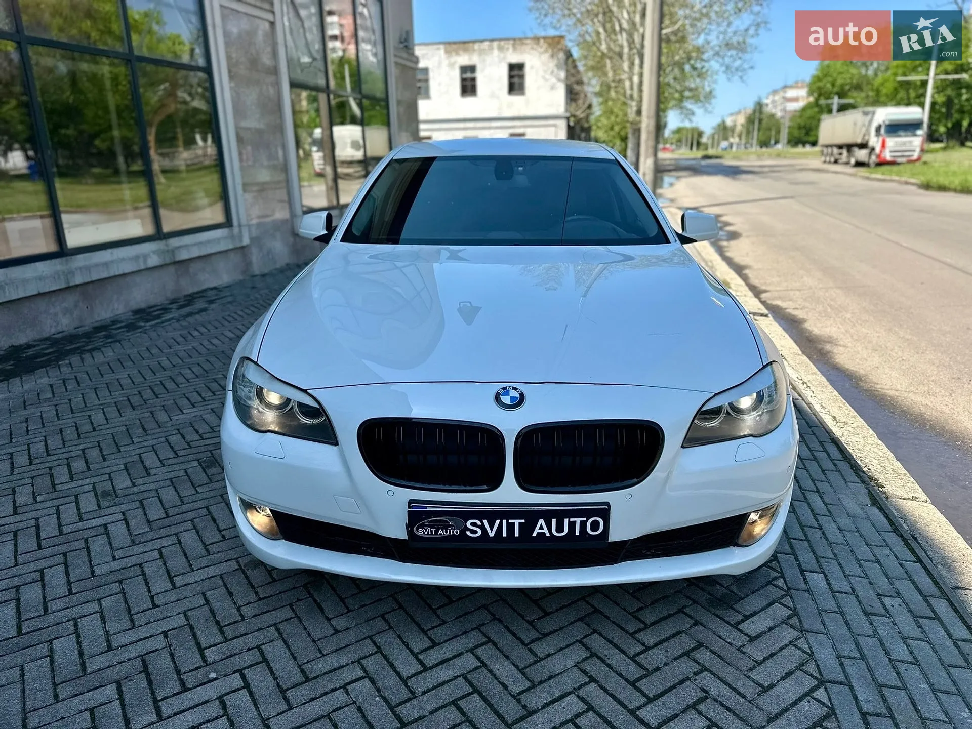 2011 BMW 5er - мініатюра 4