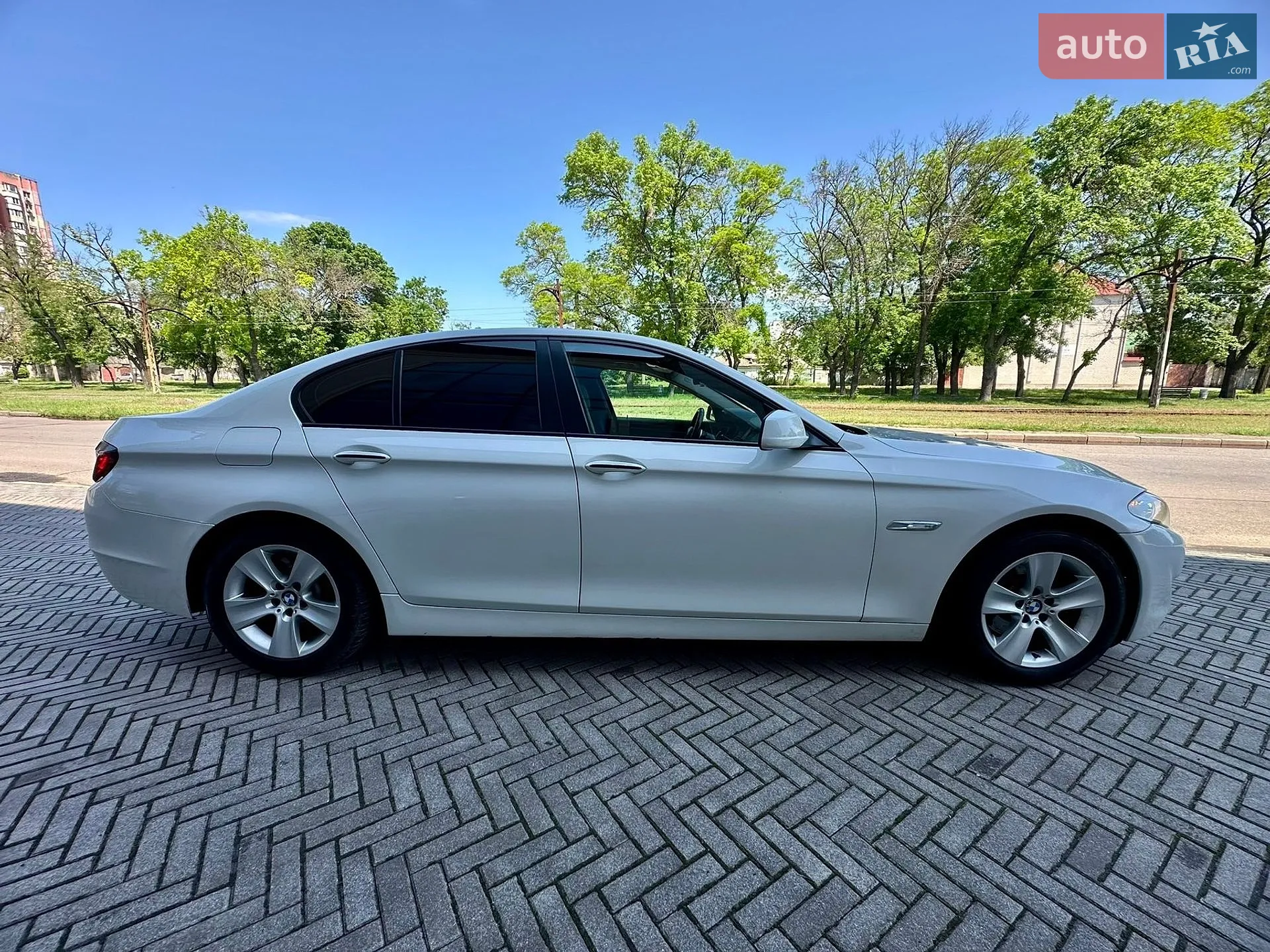 2011 BMW 5er - мініатюра 8