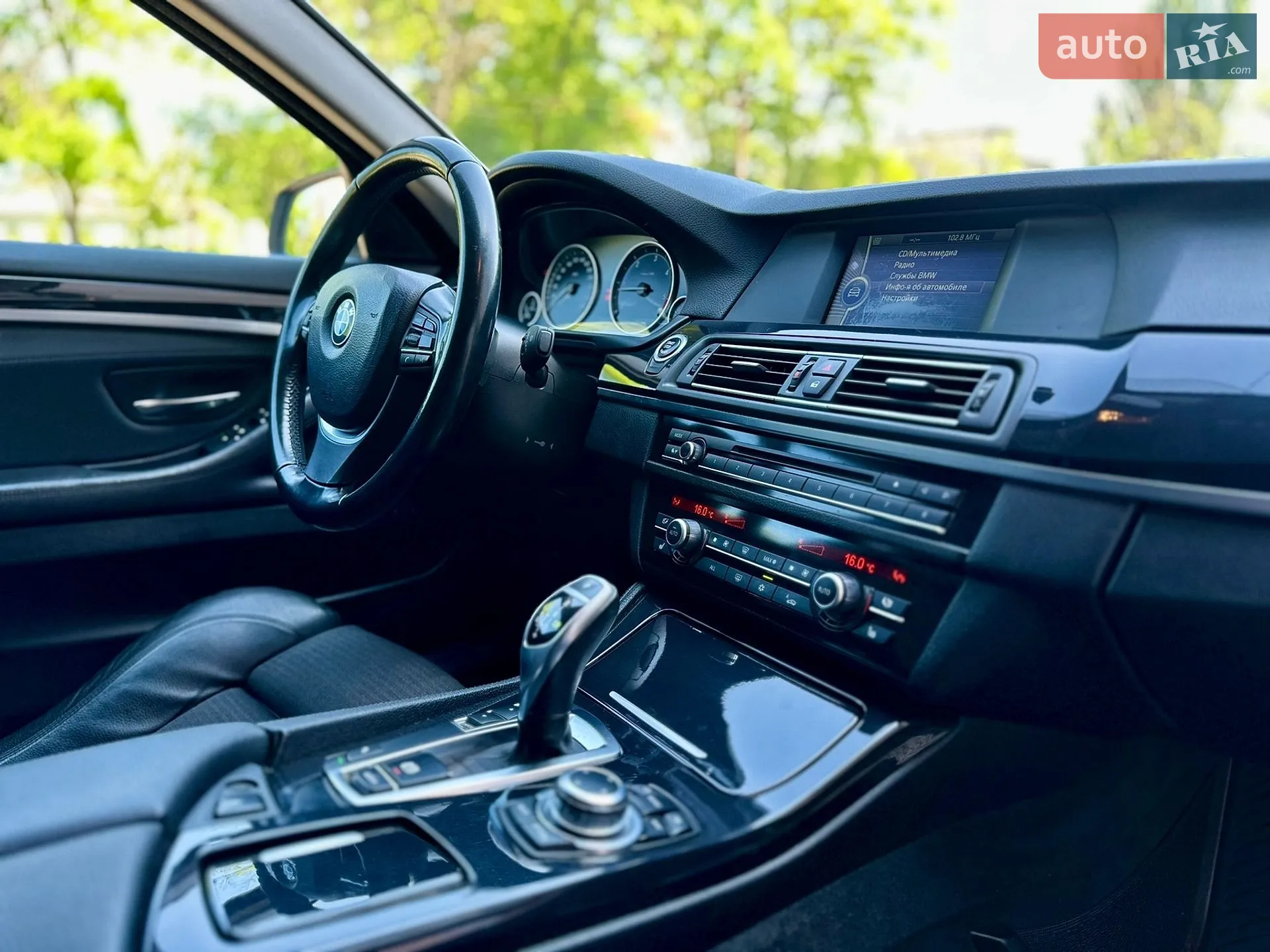 2011 BMW 5er - мініатюра 26