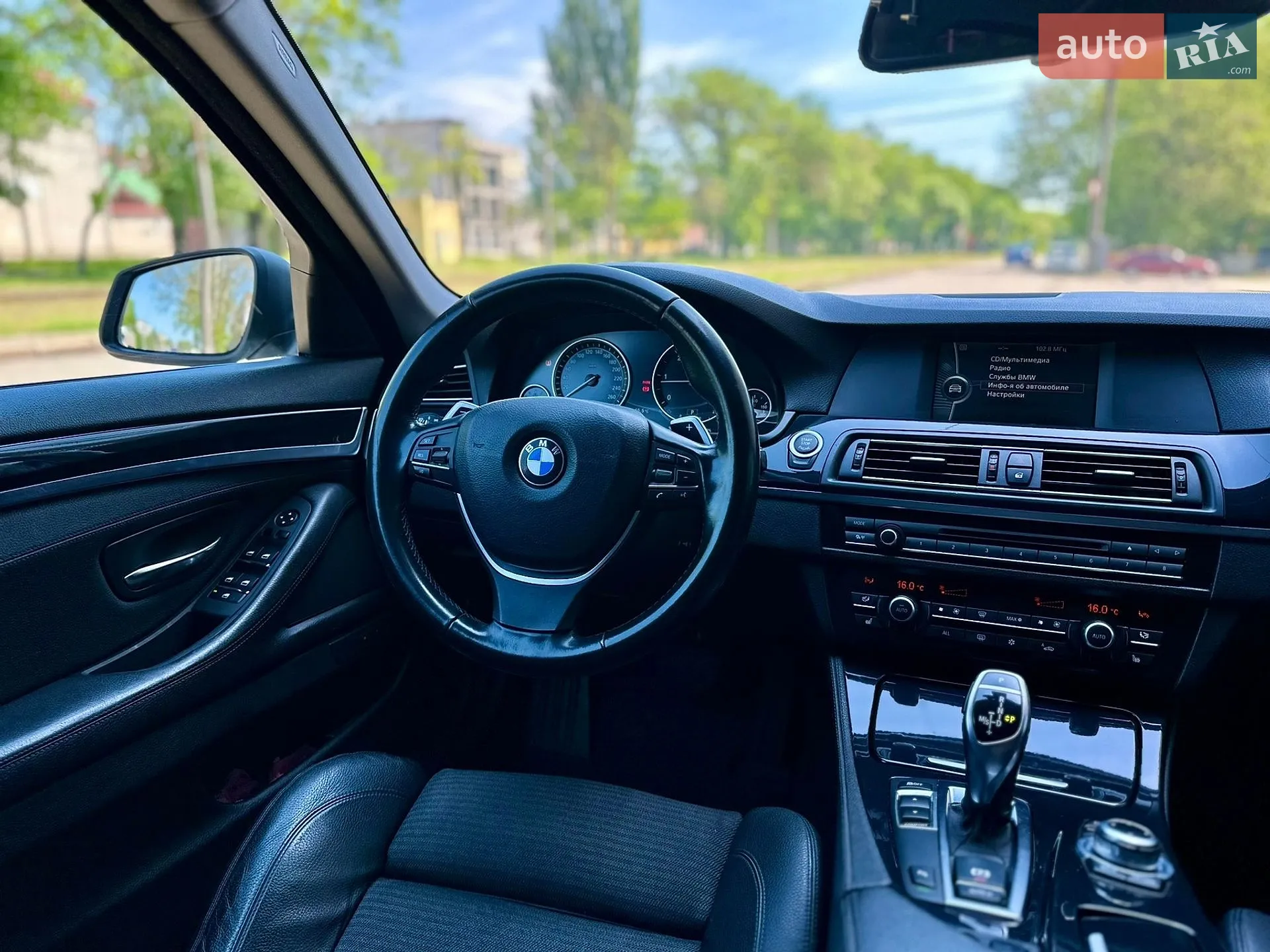 2011 BMW 5er - мініатюра 28