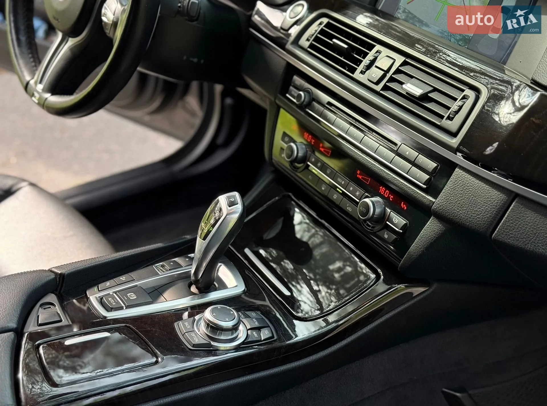 2012 BMW 5er - мініатюра 17