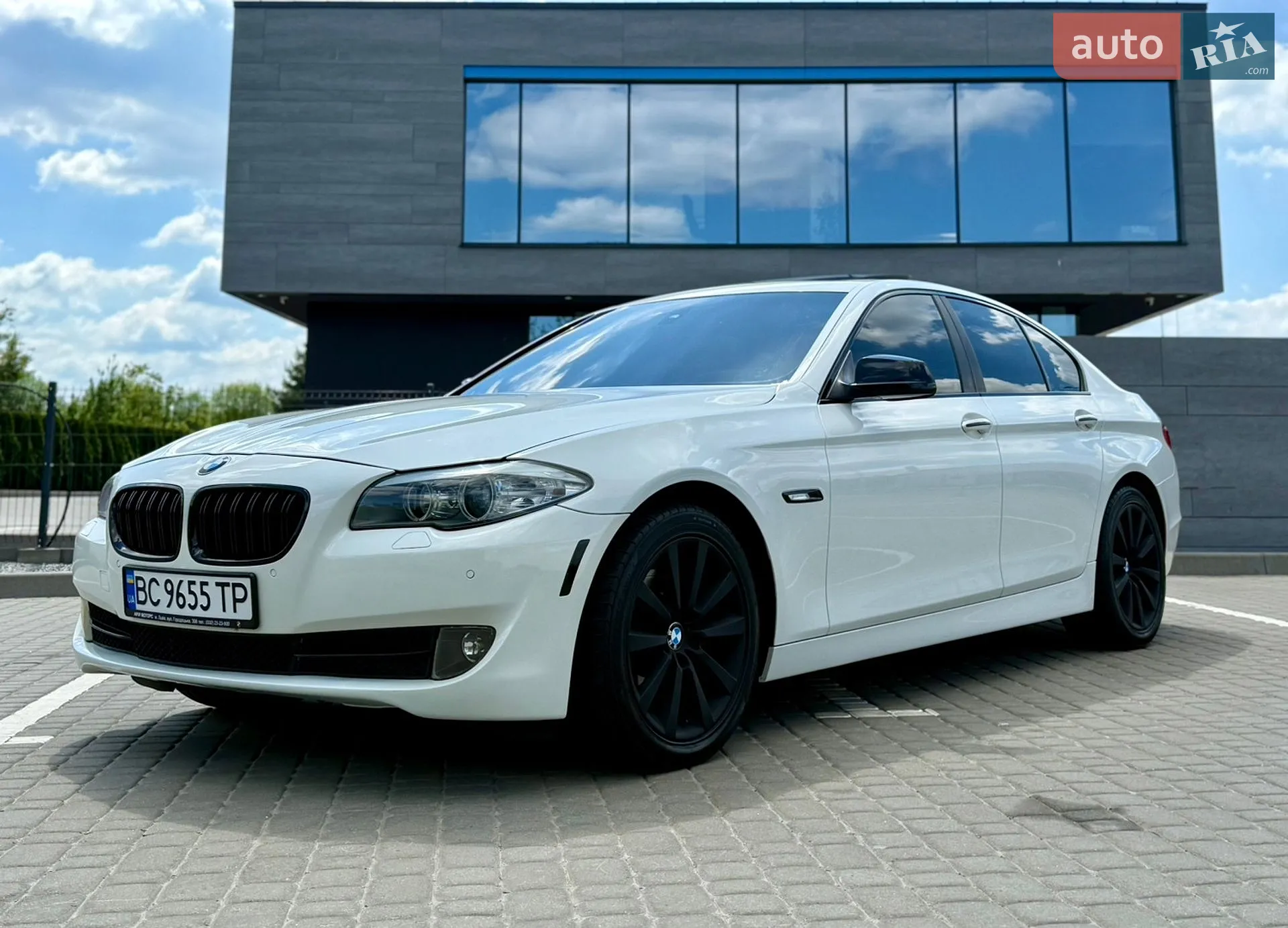 2011 BMW 5er - мініатюра 7