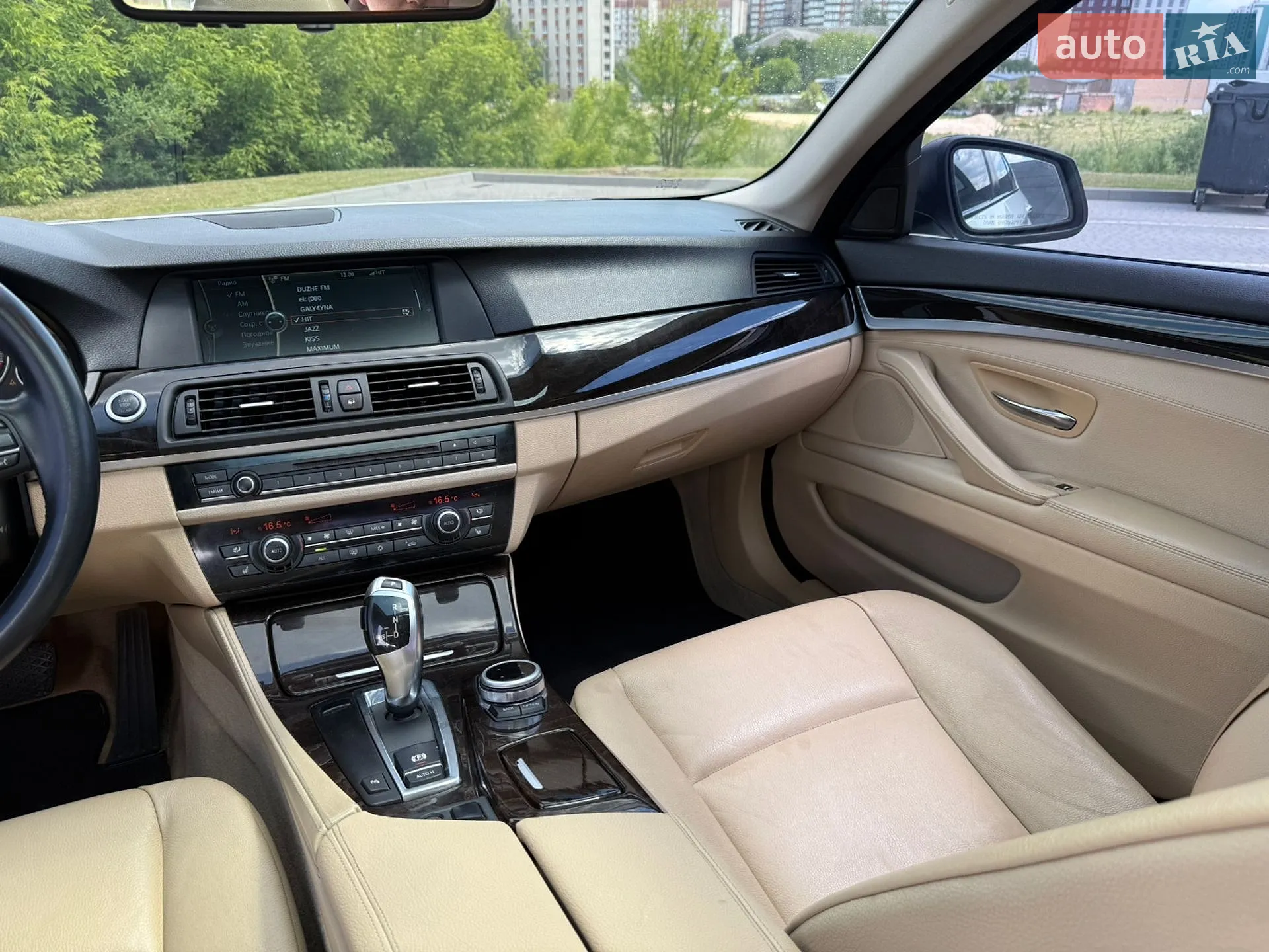2011 BMW 5er - мініатюра 23