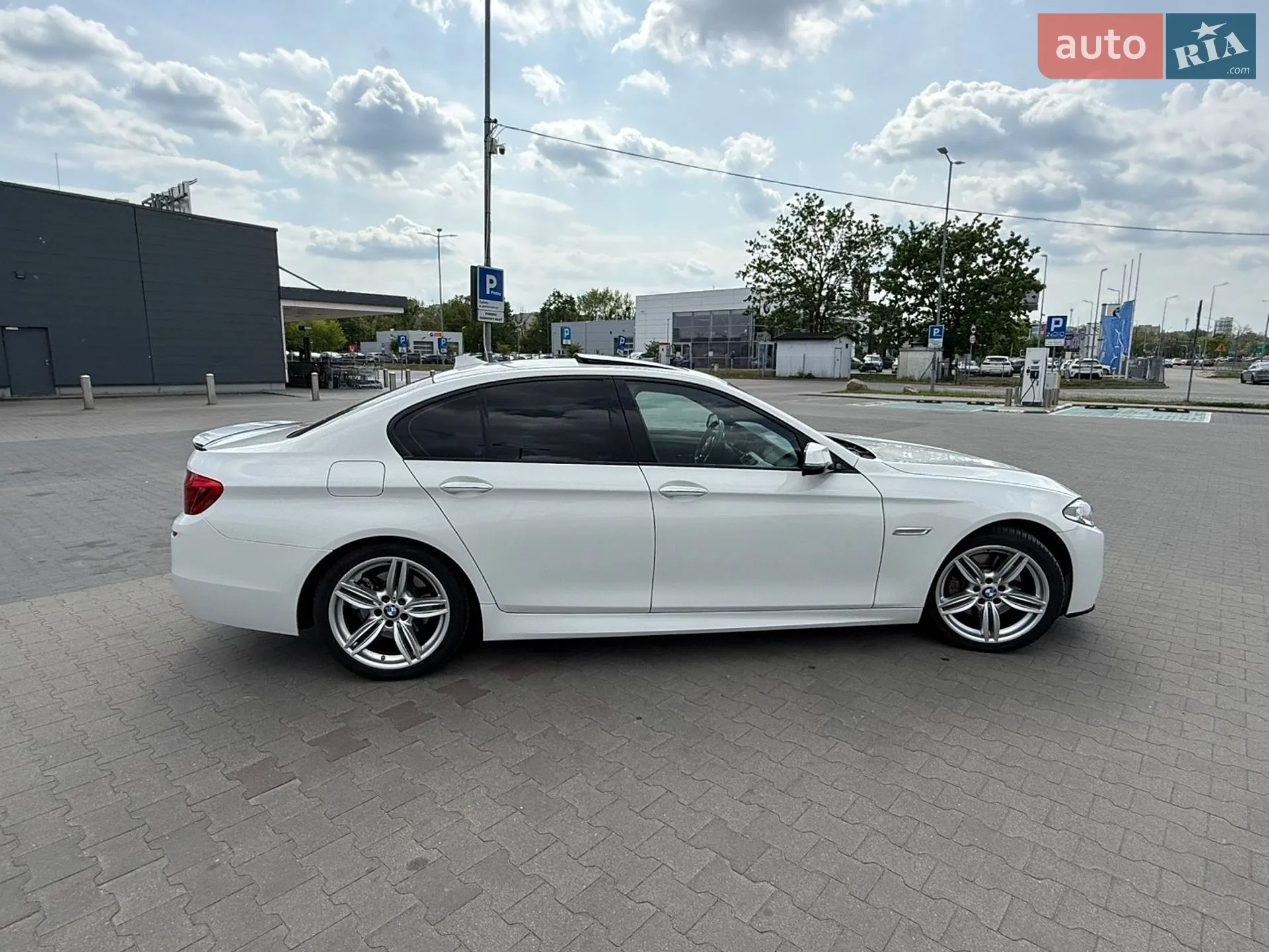 2016 BMW 5er - мініатюра 10