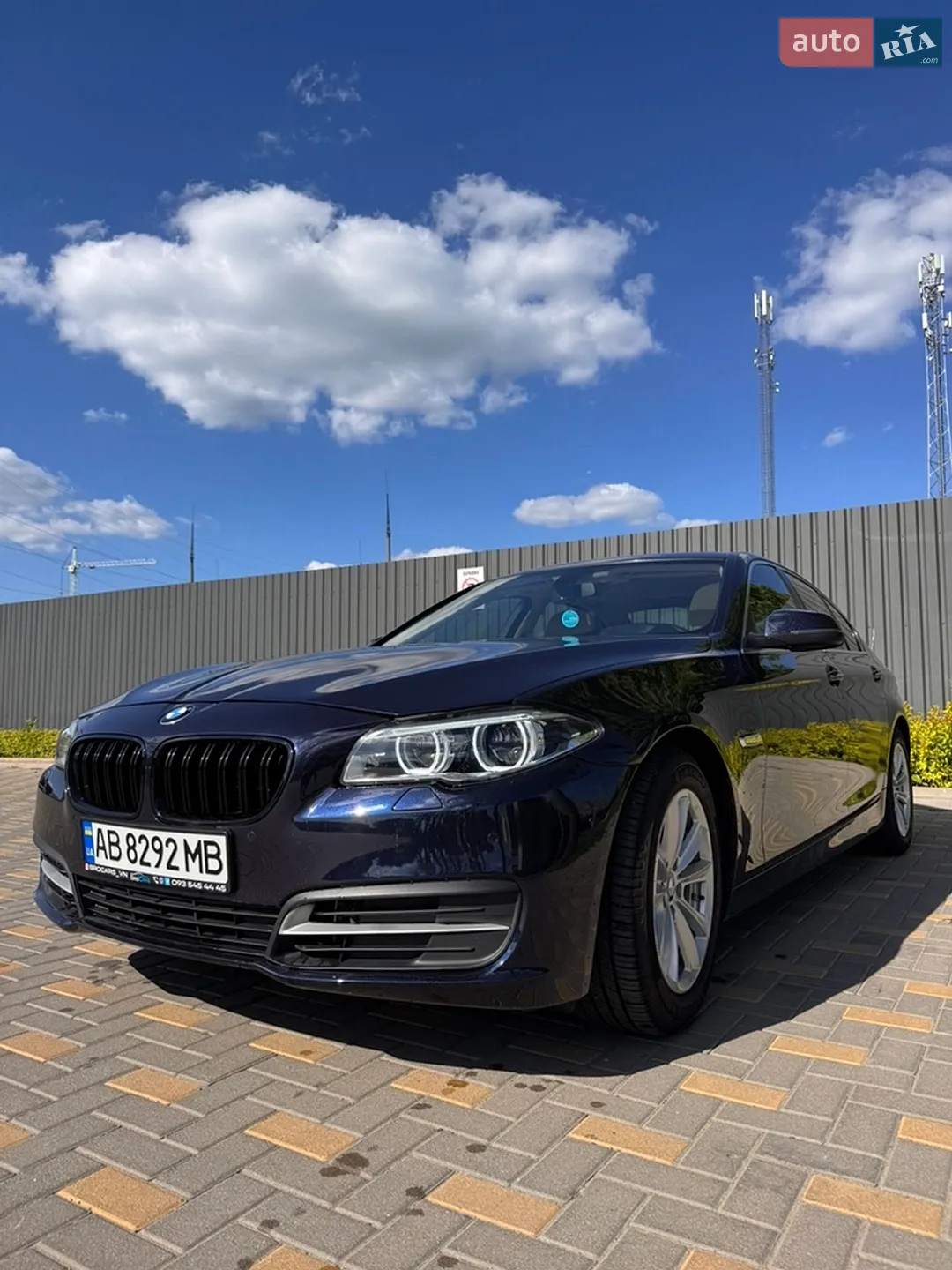 2014 BMW 5er - мініатюра 2