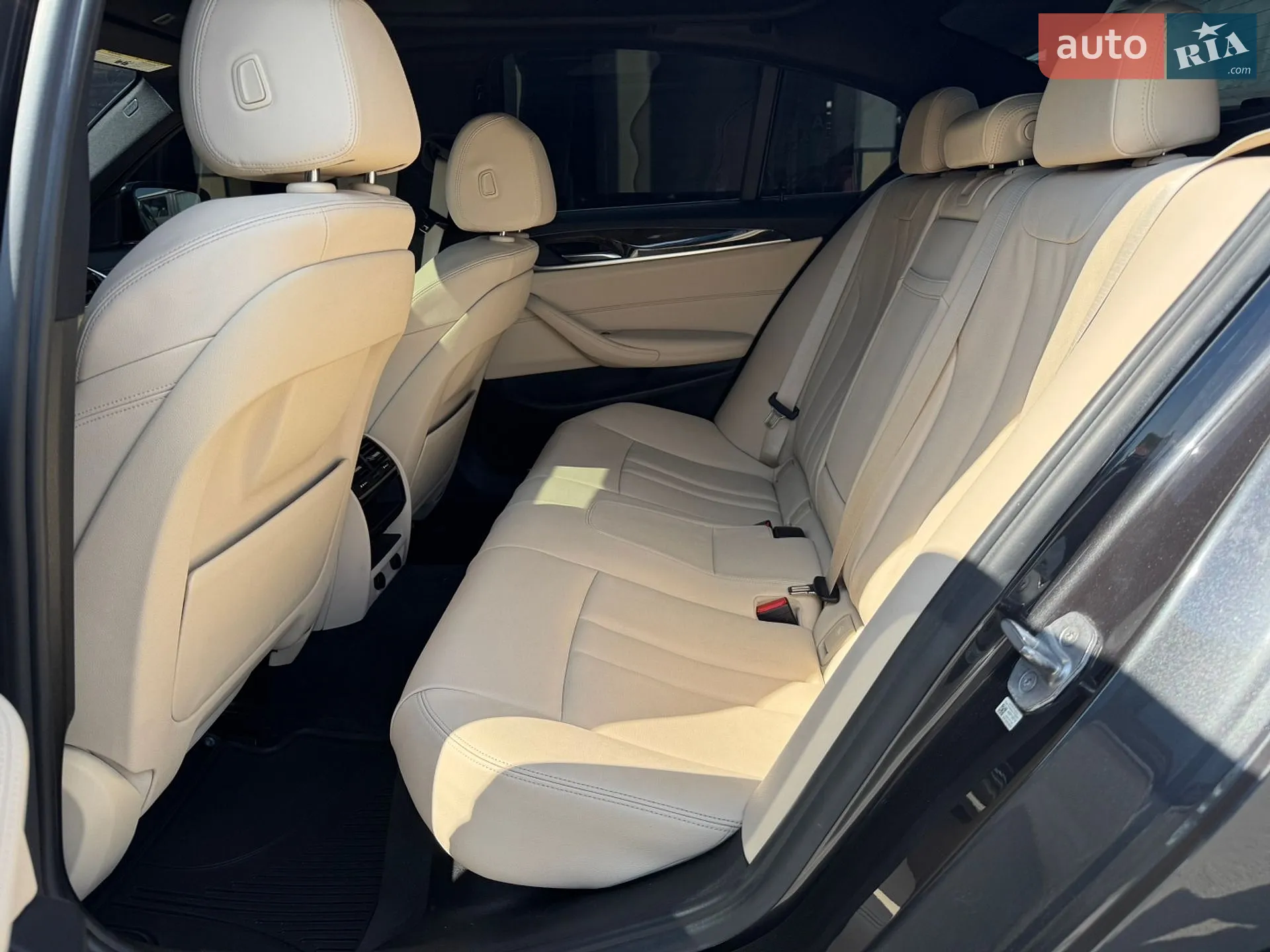 2017 BMW 5er - мініатюра 14